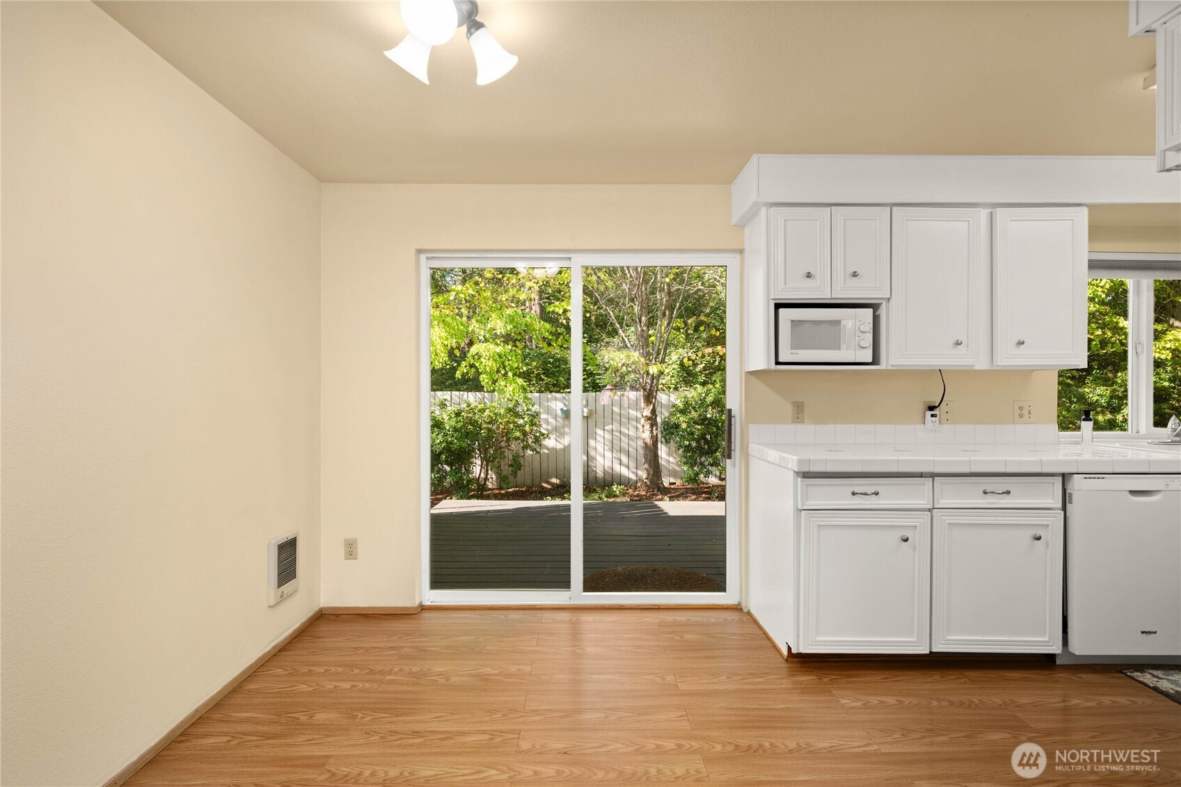 803 S Laventure Road, Mount Vernon, WA 98273