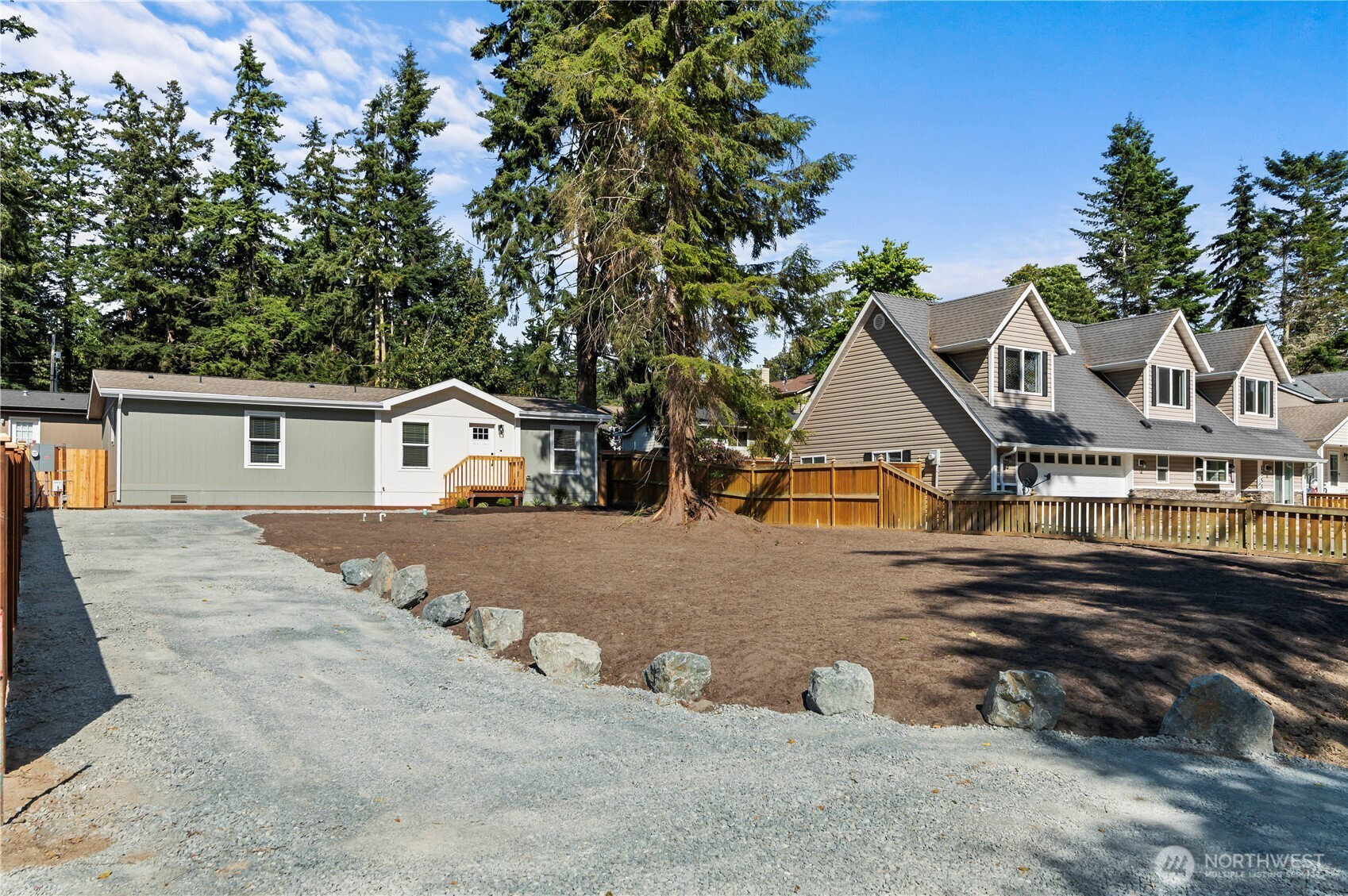 1253 S Dewey Drive, Coupeville, WA 98239