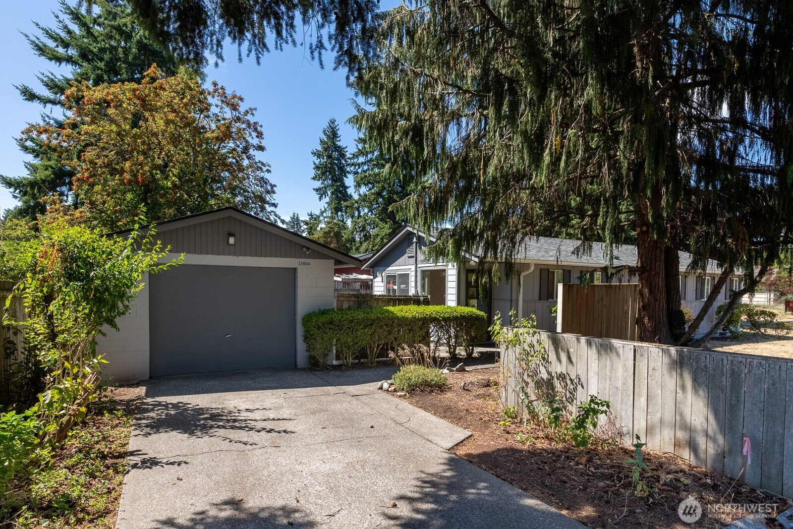 11604 Yakima Avenue S, Tacoma, WA 98444