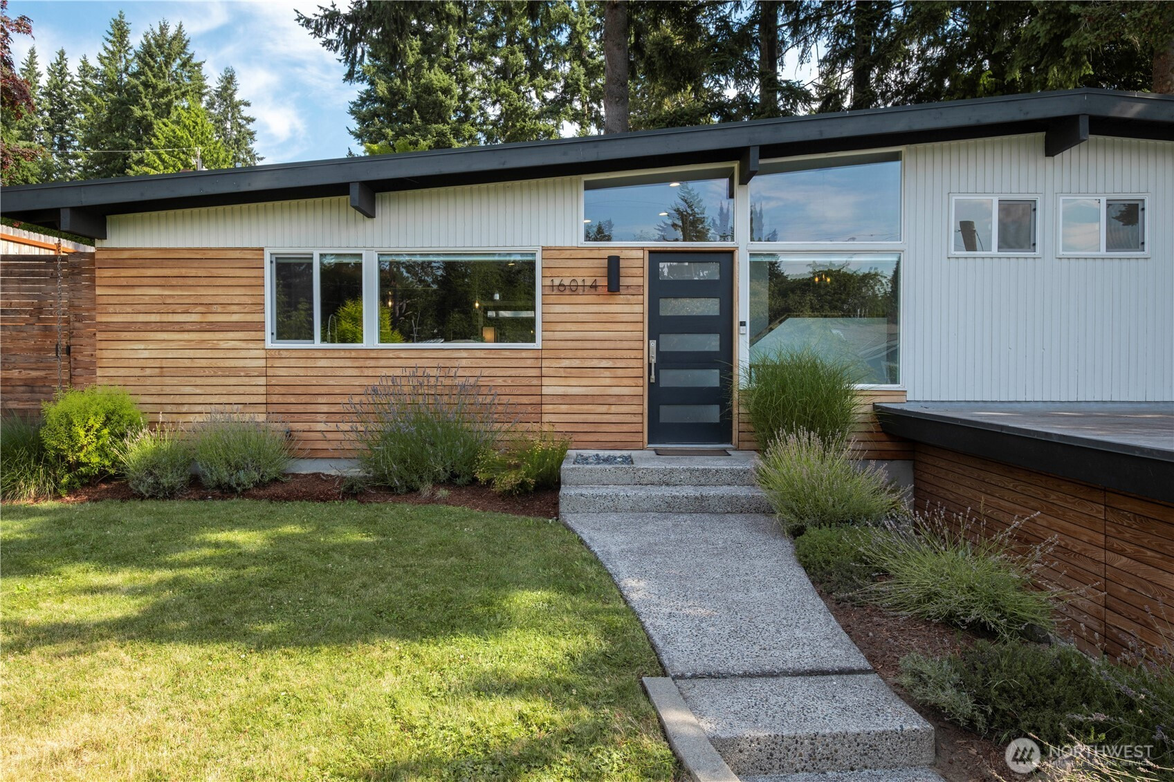 16014 SE 8th Street, Bellevue, WA 98008