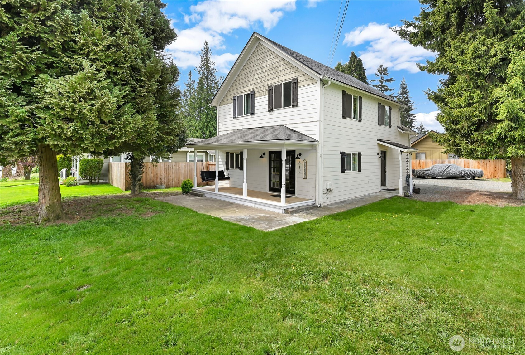 612 Hunt Avenue, Sumner, WA 98390