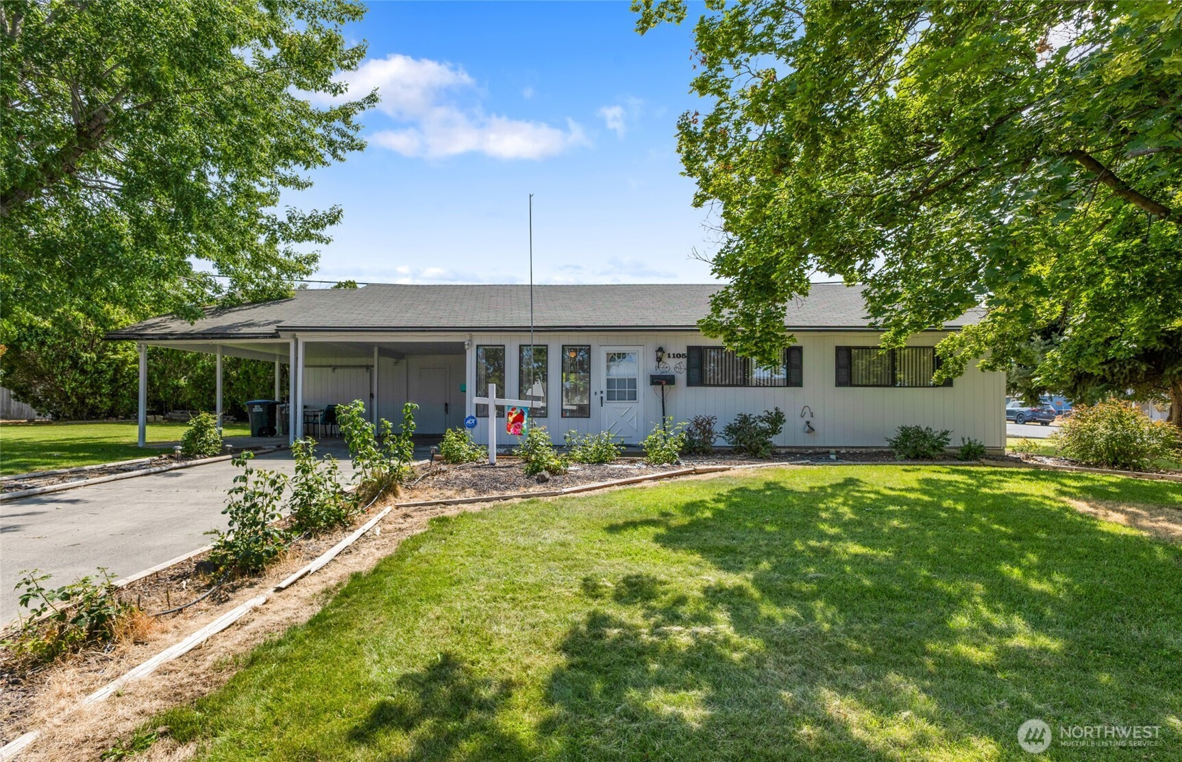 1105 E Terrace Avenue, Moses Lake, WA 98837