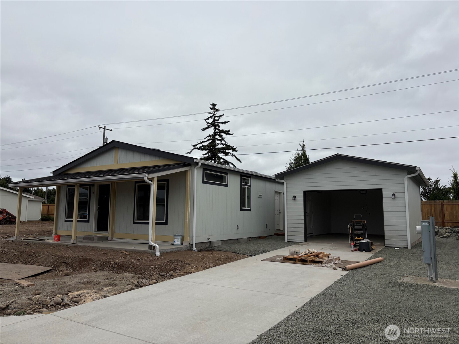 931 N Iris Avenue, Sequim, WA 98382