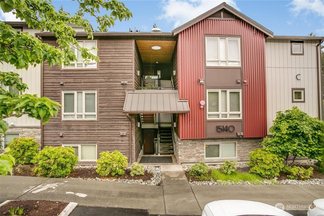 15140 NE 82nd Street, Redmond, WA 98052