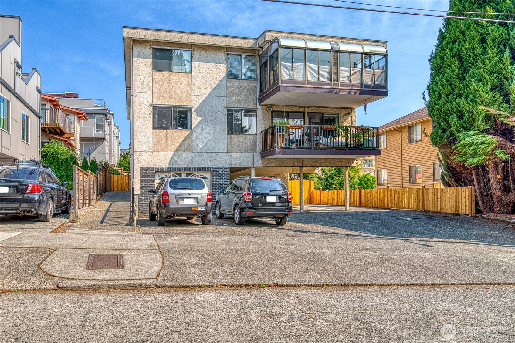 1006 N 43rd Street, Seattle, WA 98103
