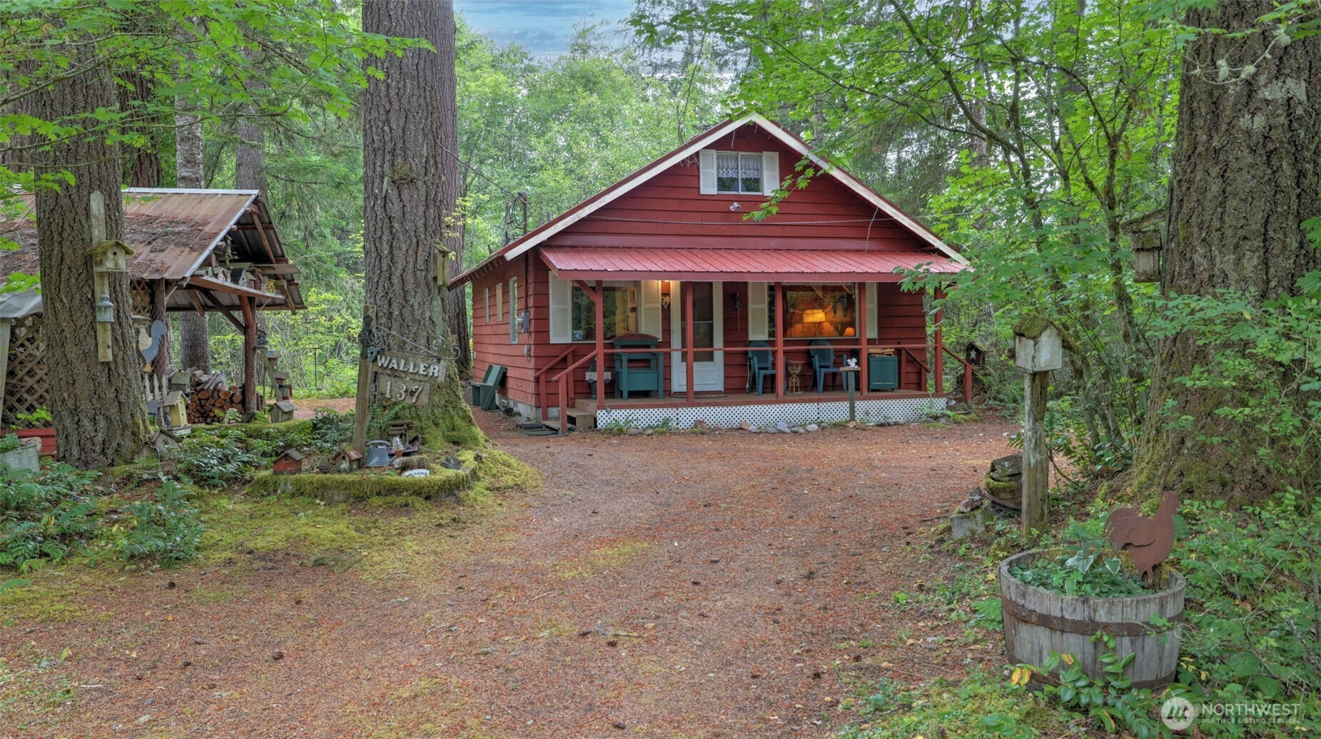 137 Nisqually Way, Ashford, WA 98304