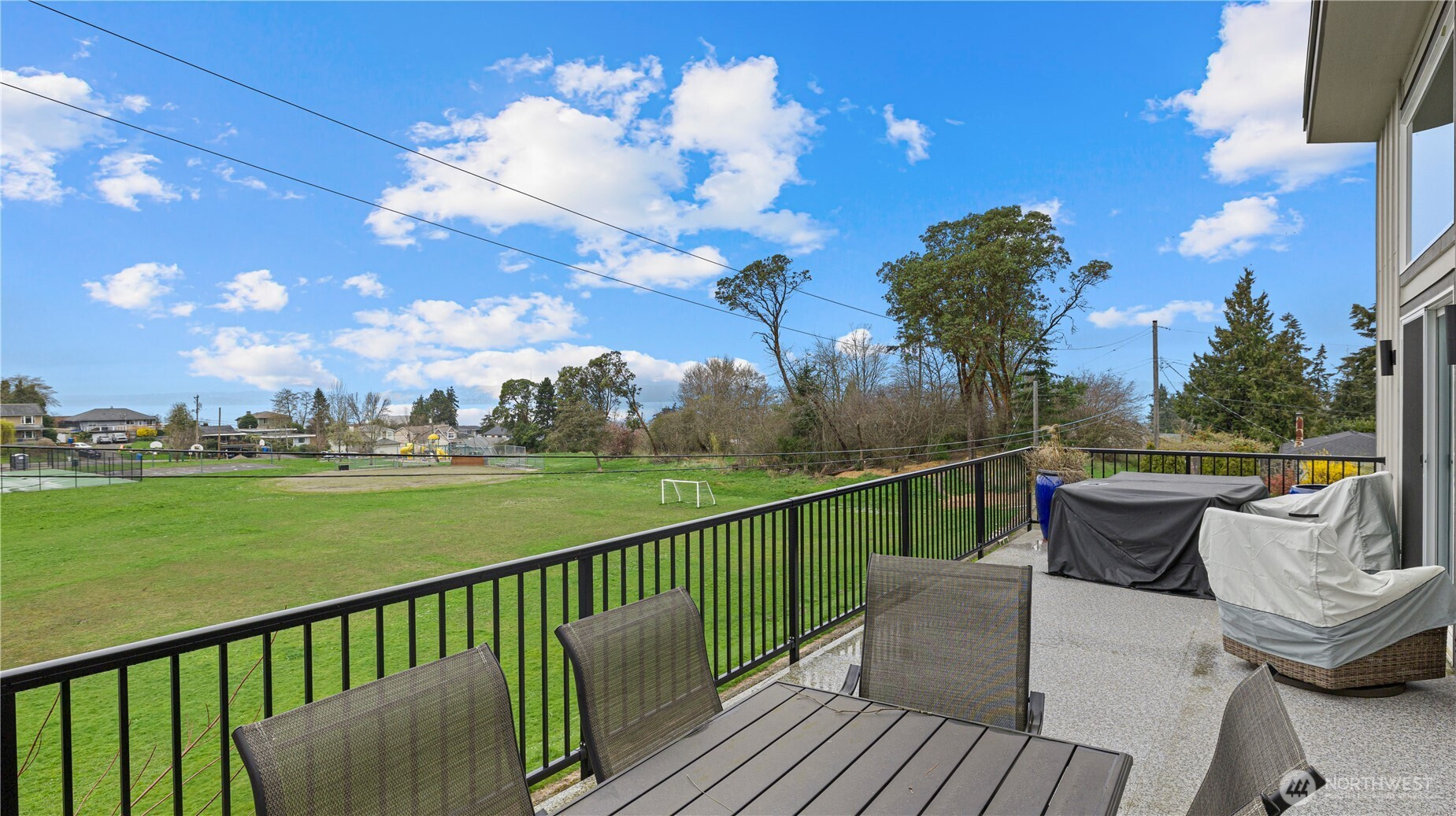 600 Hi Ab La Place NE, Tacoma, WA 98422