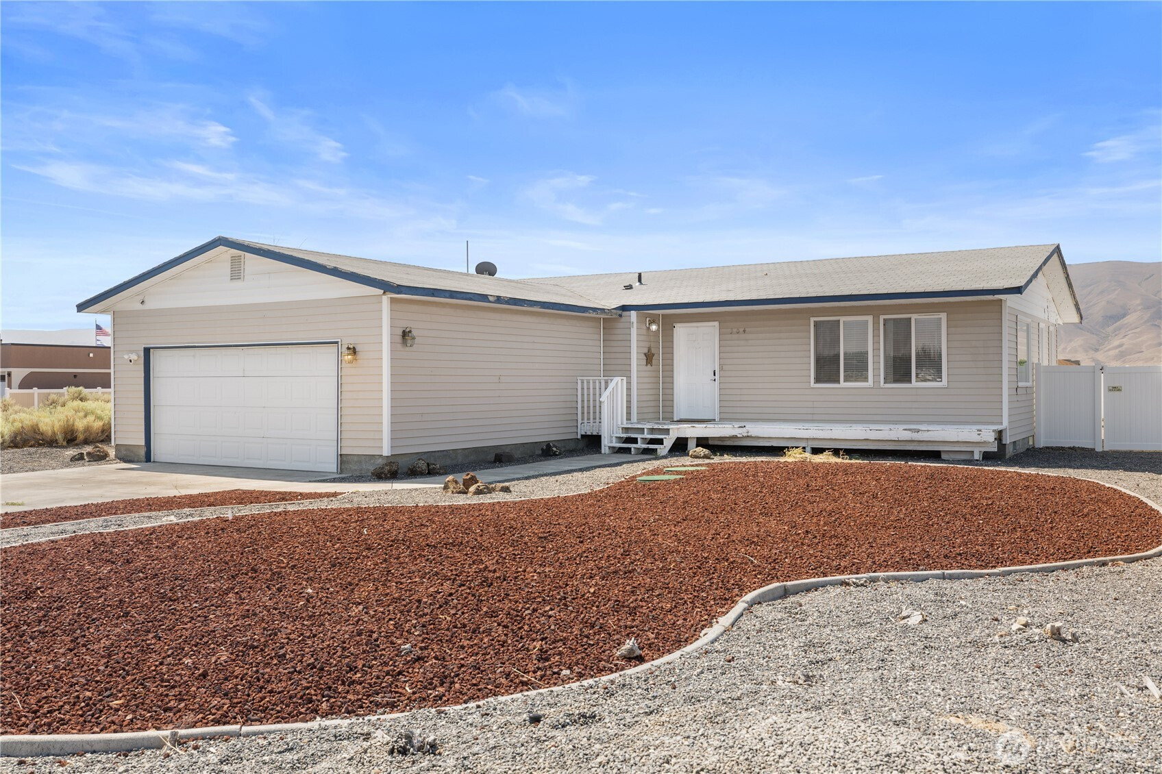 304 Airport Way SW, Mattawa, WA 99349