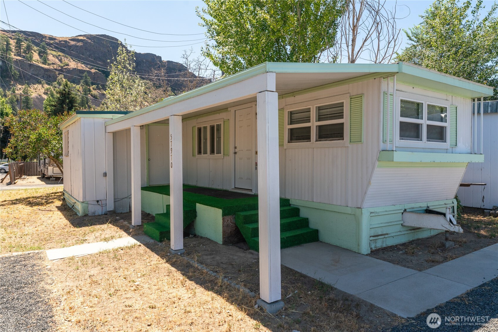 57970 Yakima Street NE, Grand Coulee, WA 99133