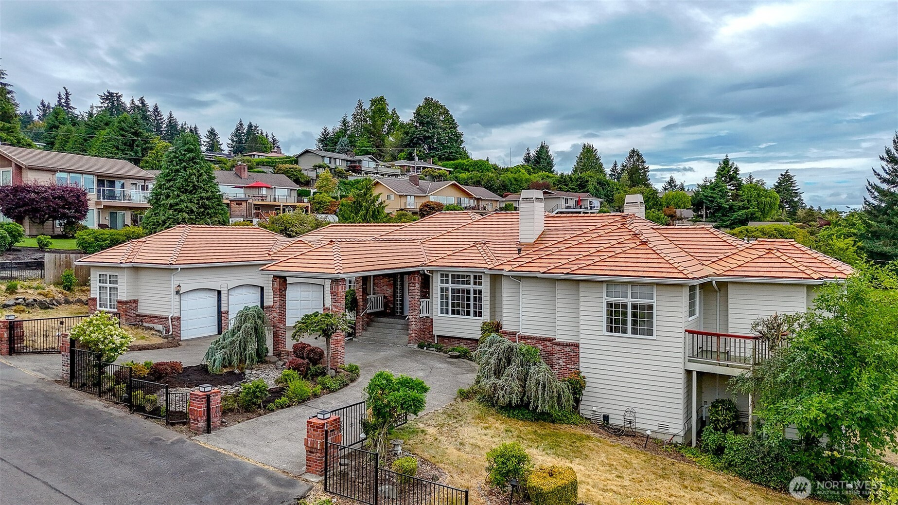 29851 12th Avenue SW, Federal Way, WA 98023
