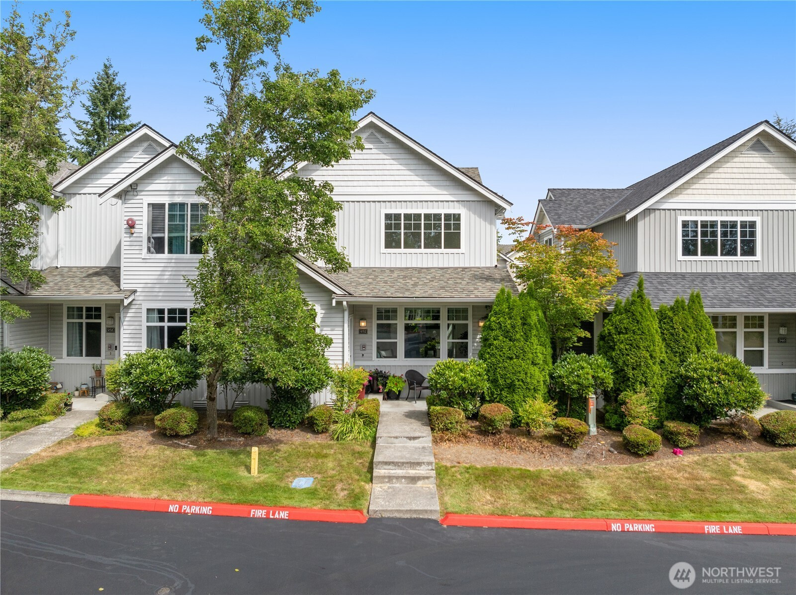 952 232nd Place NE, Sammamish, WA 98074