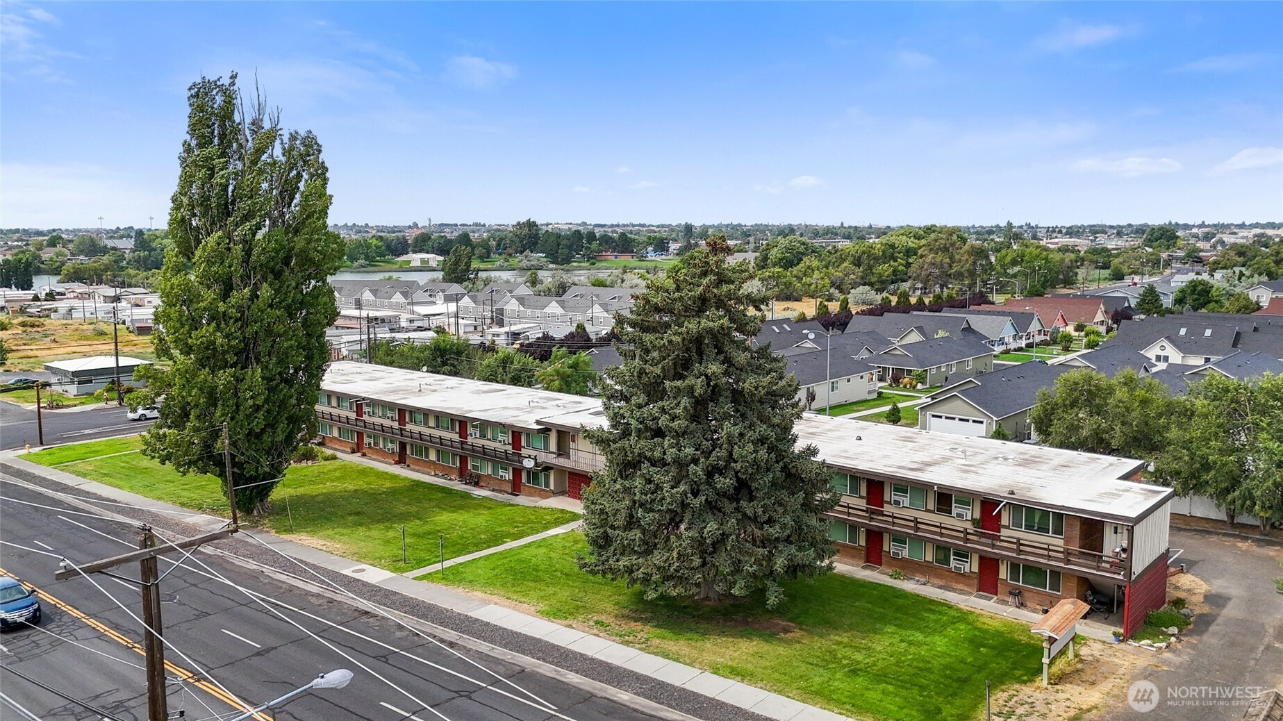 116 E Hill Avenue, Moses Lake, WA 98837