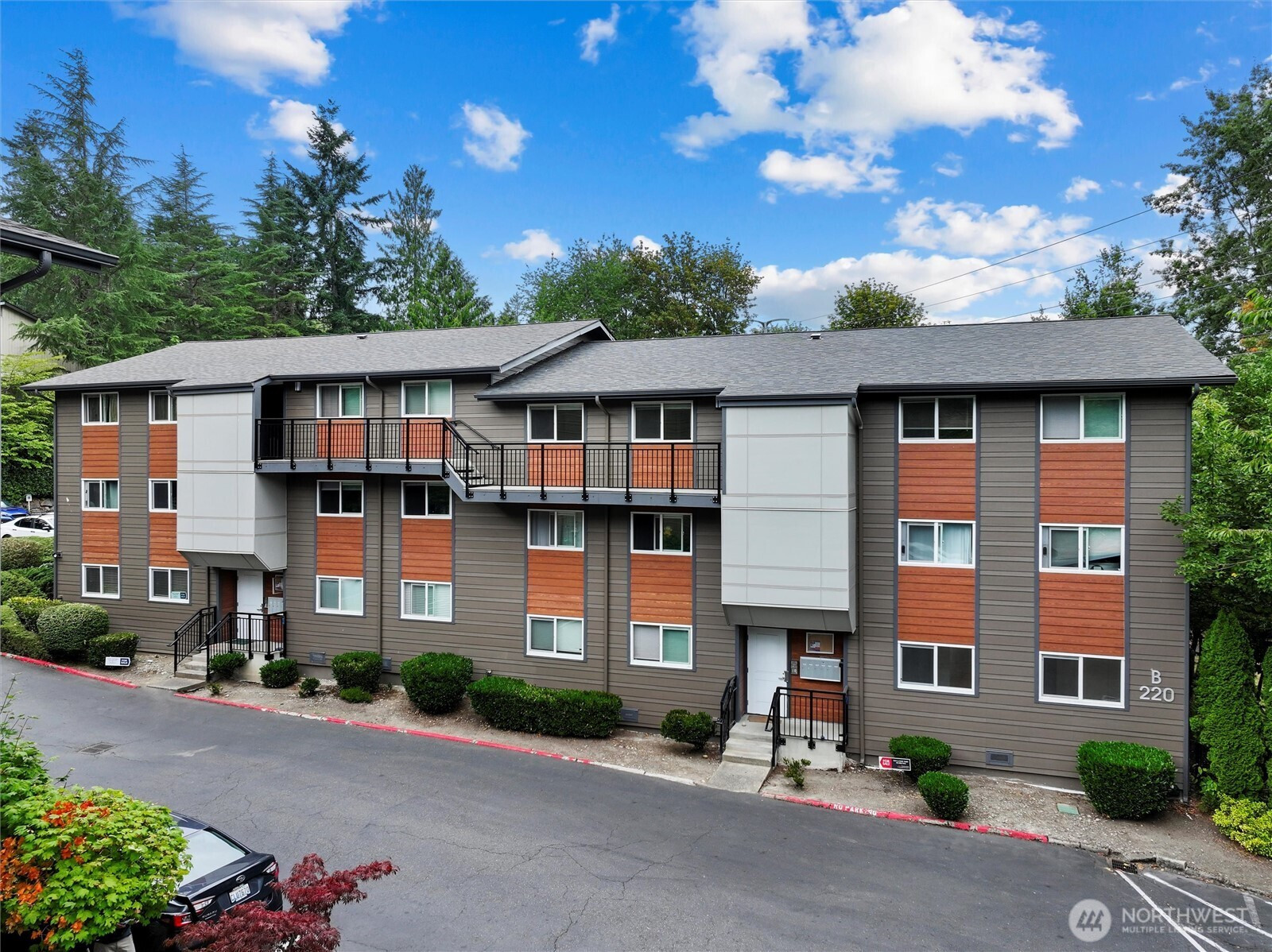 220 SW Clark Street, Issaquah, WA 98027