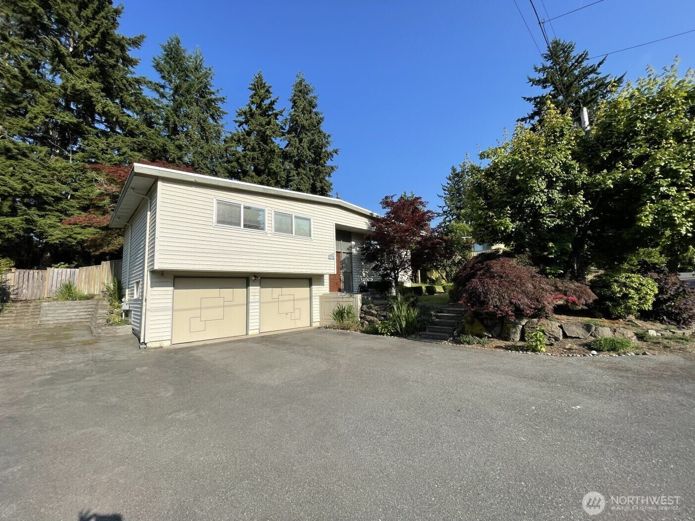 430 165th Avenue SE, Bellevue, WA 98008