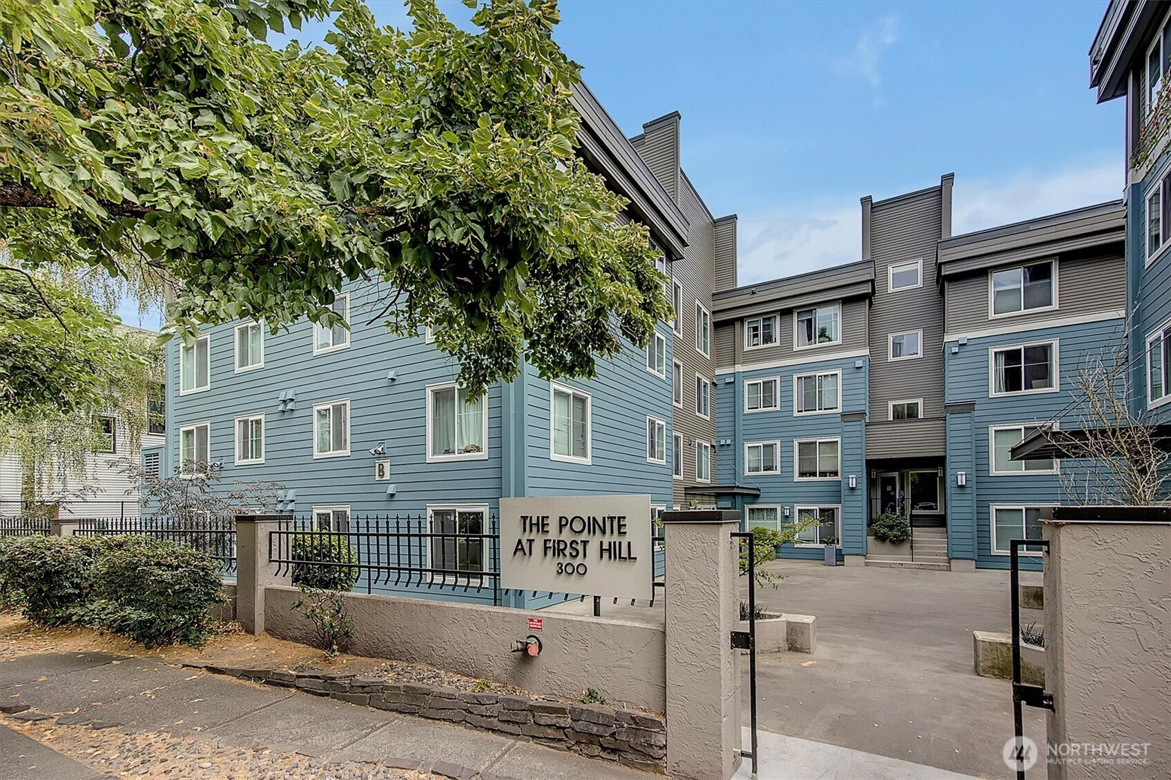 300 10th Avenue, Seattle, WA 98122