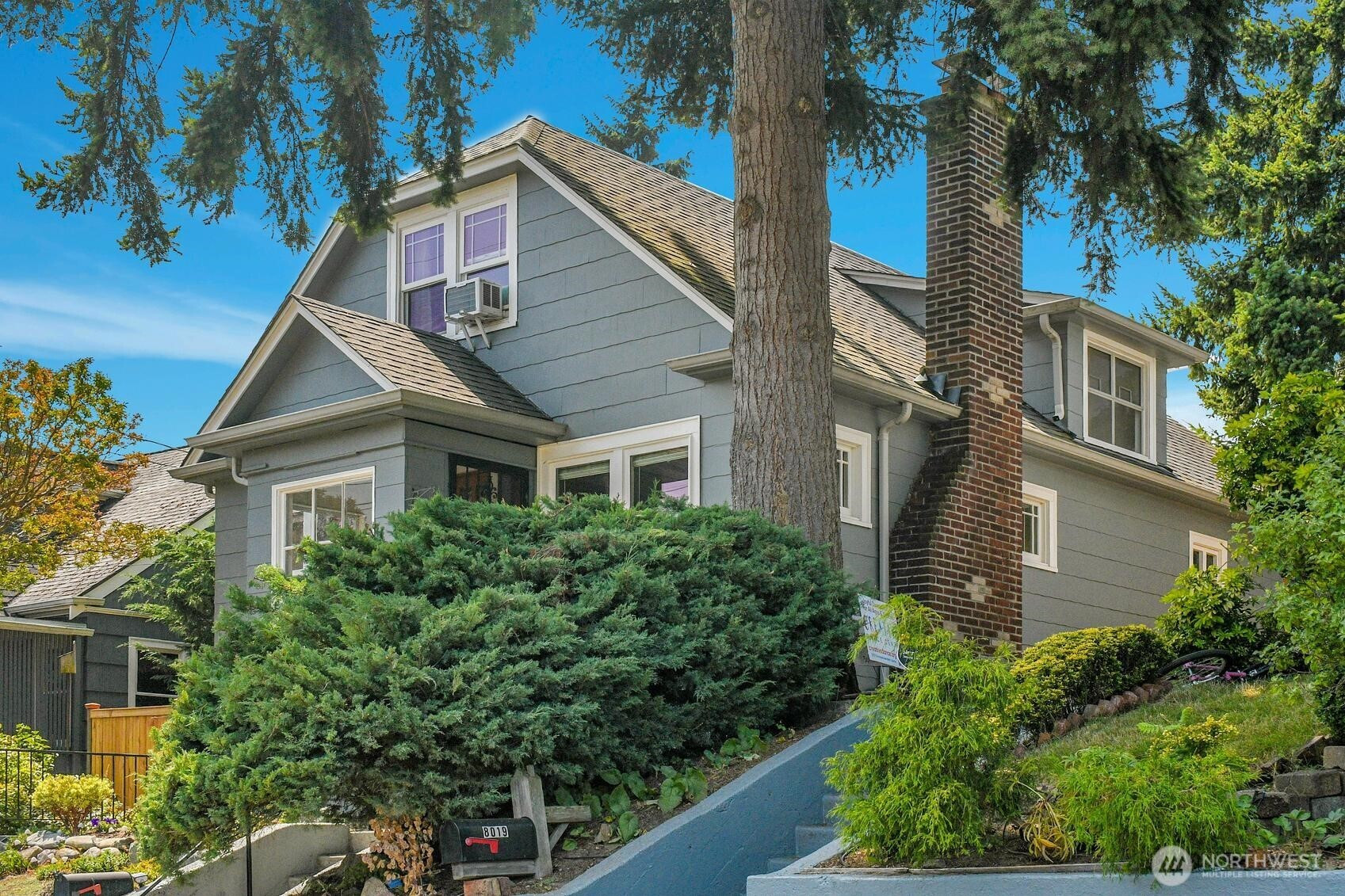 8015 18th Avenue NW, Seattle, WA 98117