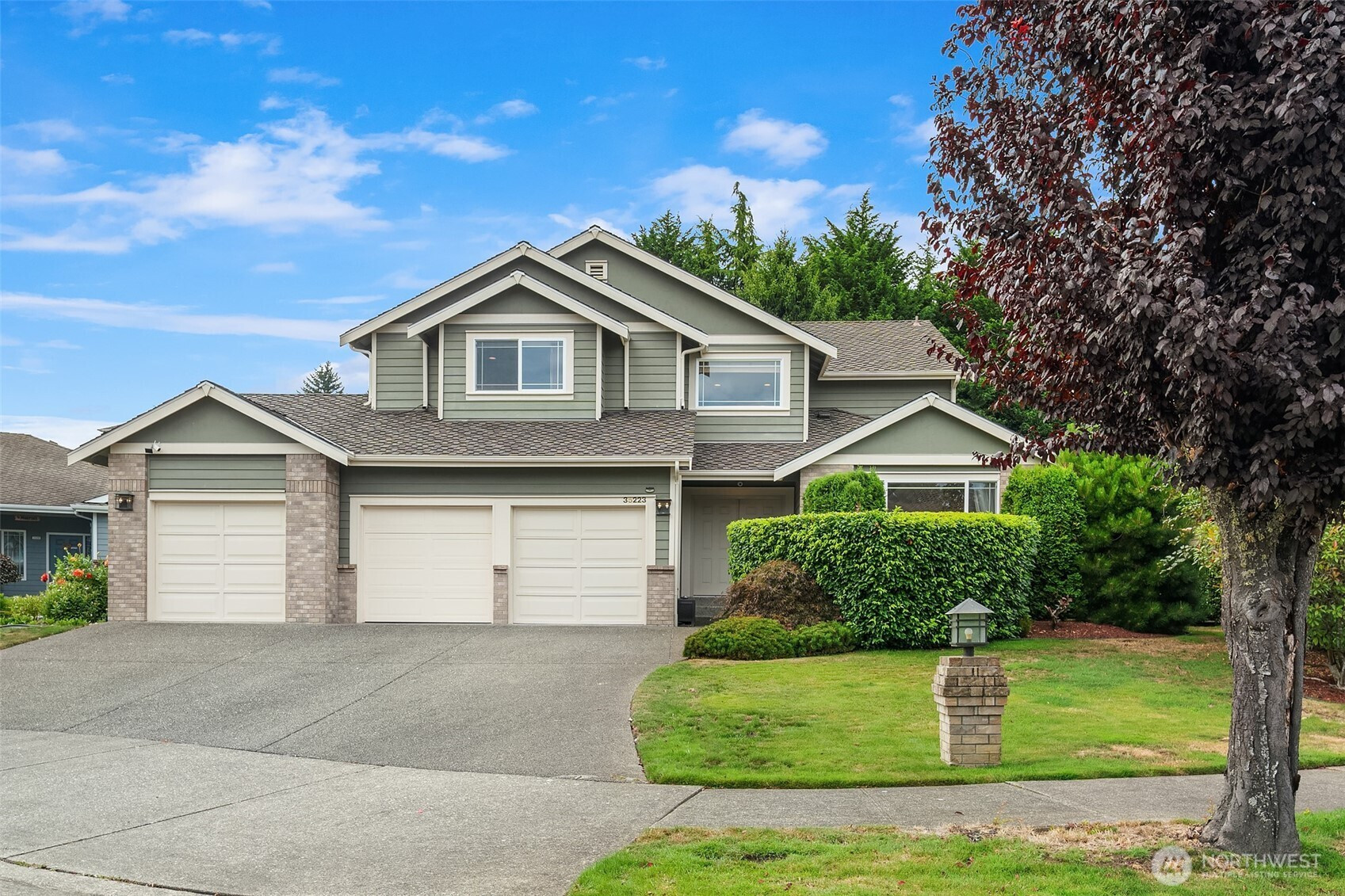 35223 6th Avenue SW, Federal Way, WA 98023