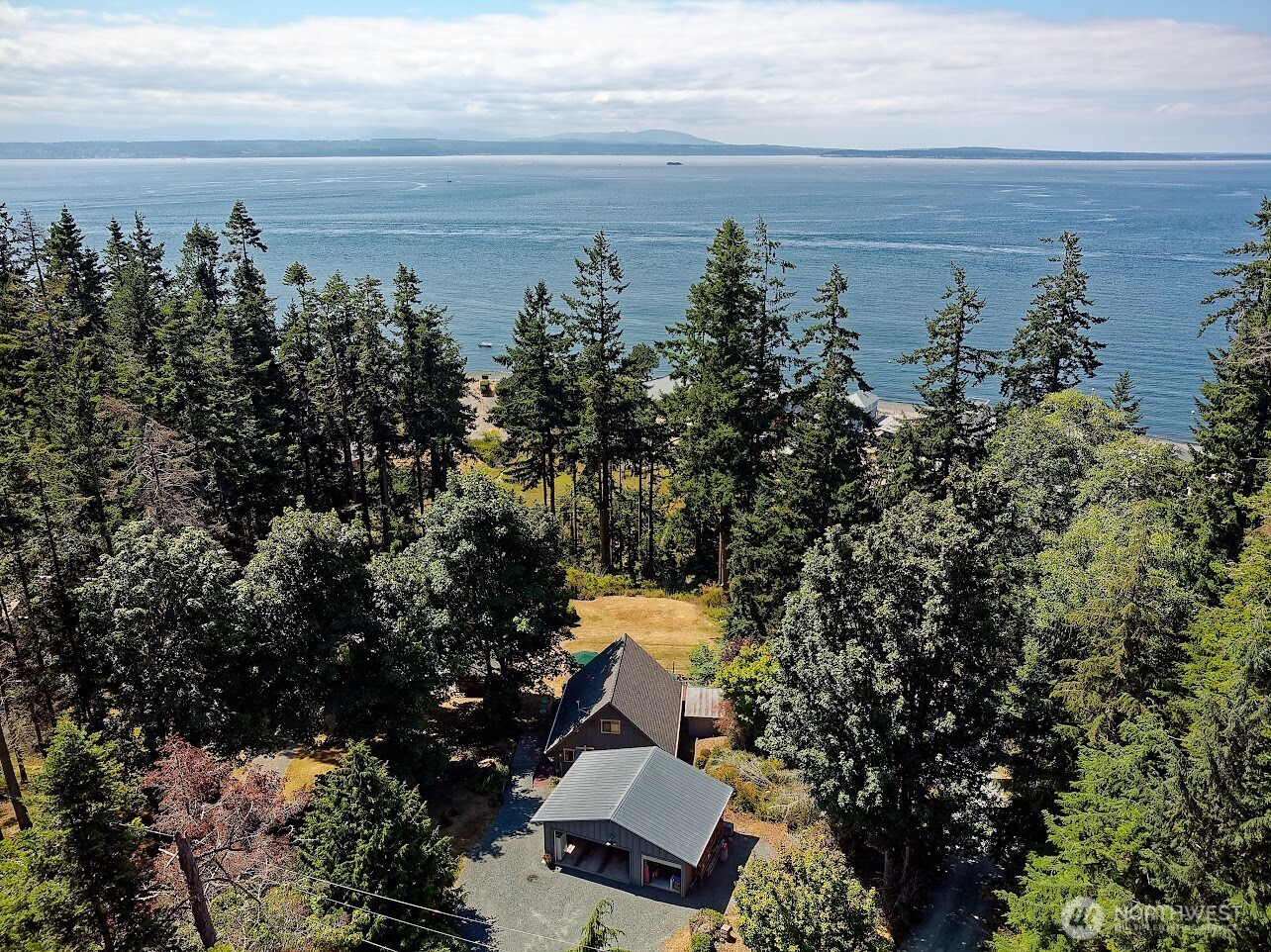 6454 Admiralty Way, Freeland, WA 98249