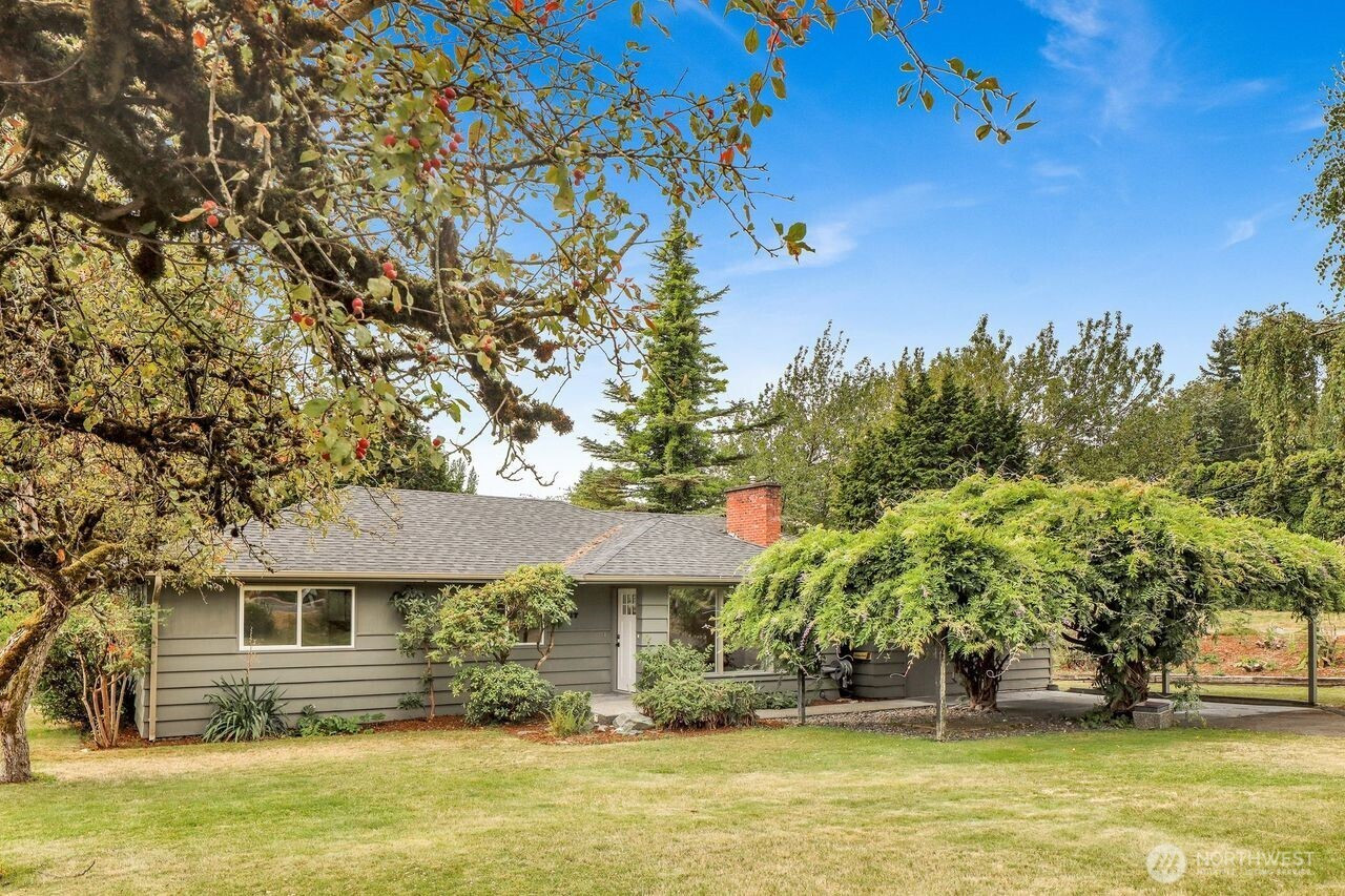 2817 Mcleod Road, Bellingham, WA 98225