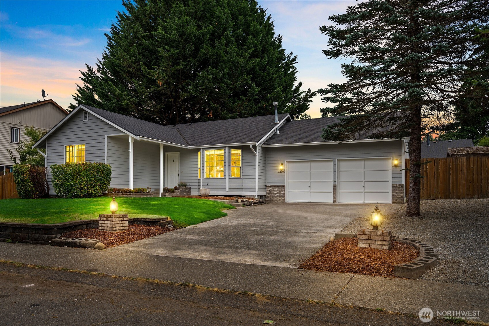 32206 Sunny Lane, Black Diamond, WA 98010