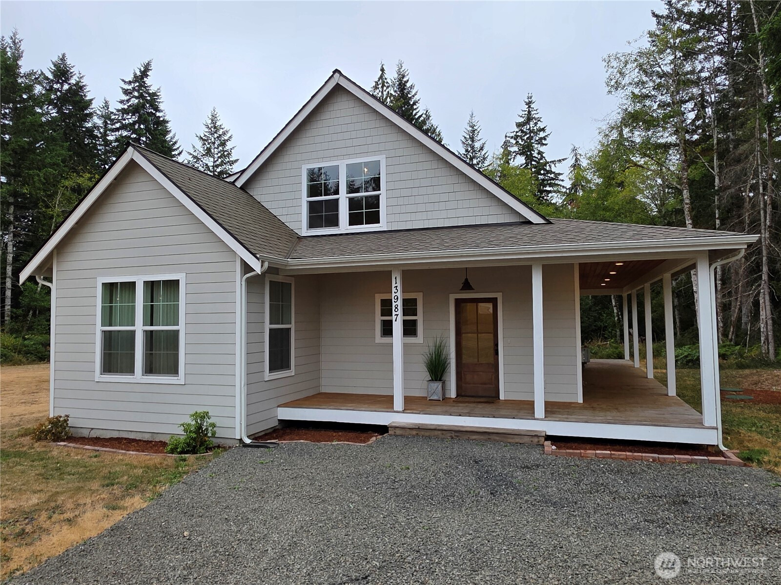 13987 Chinook Circle NW, Bremerton, WA 98312