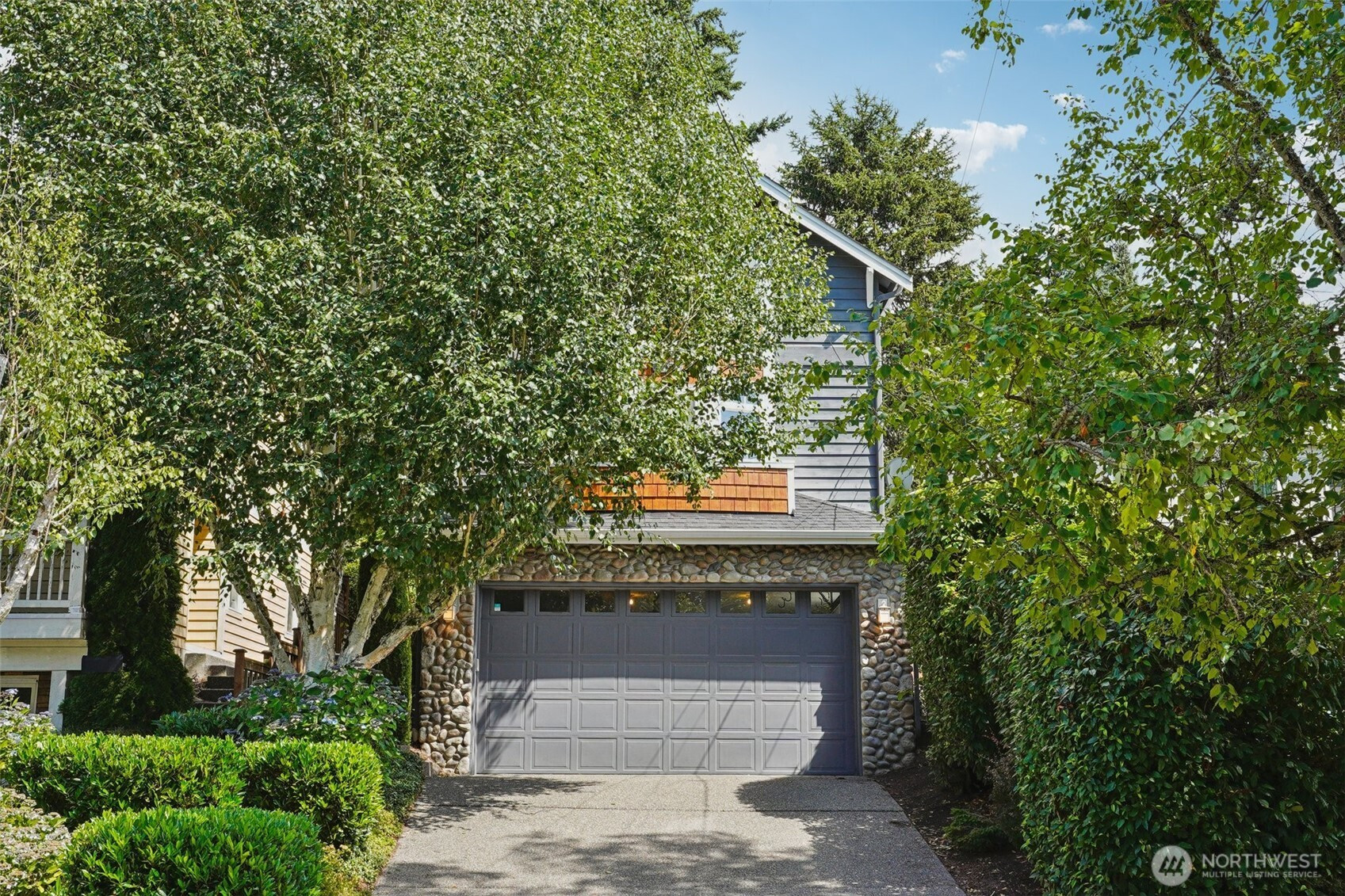 9020 Burke Avenue N, Seattle, WA 98103