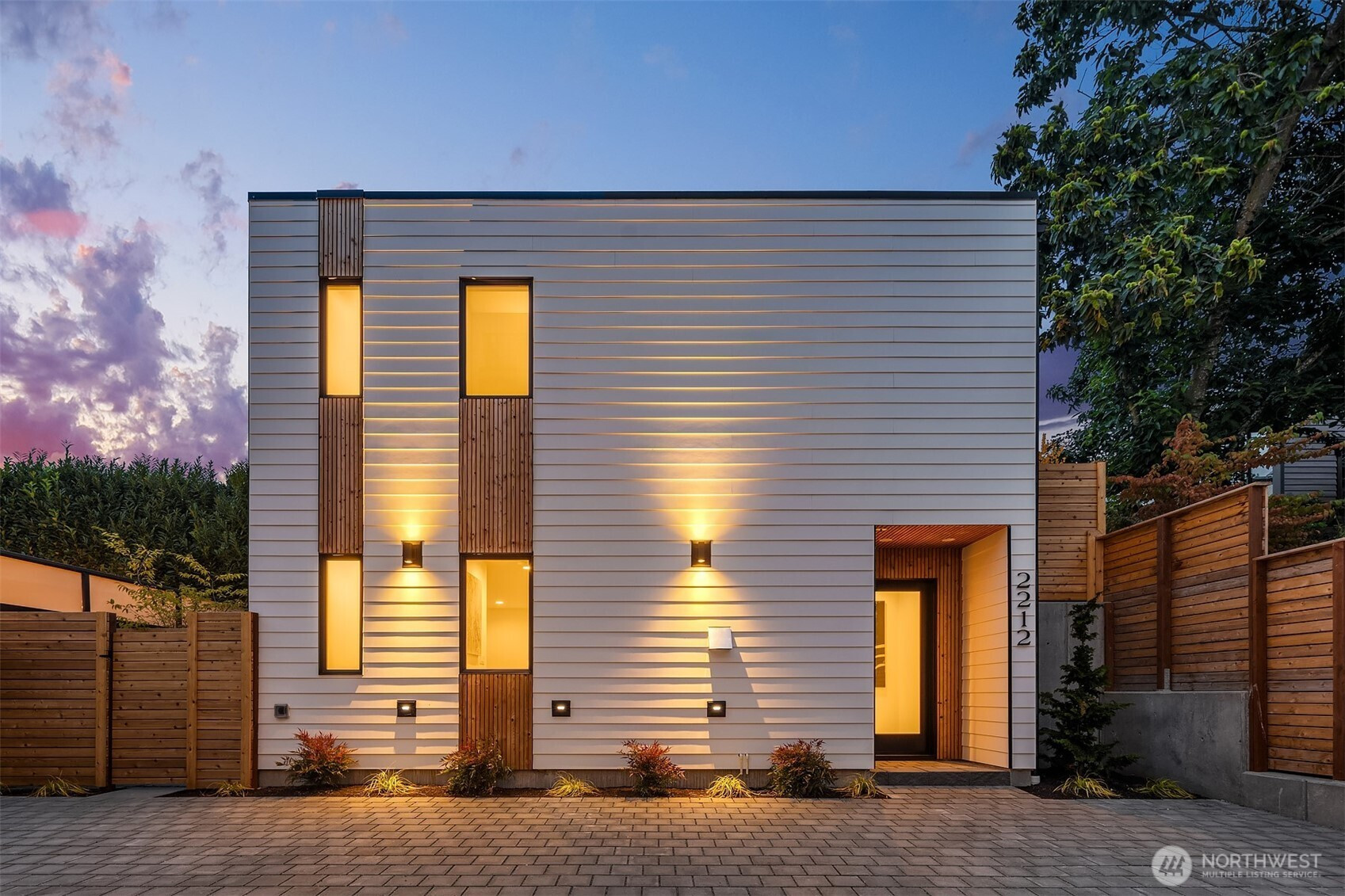 2212 Broadway E, Seattle, WA 98102