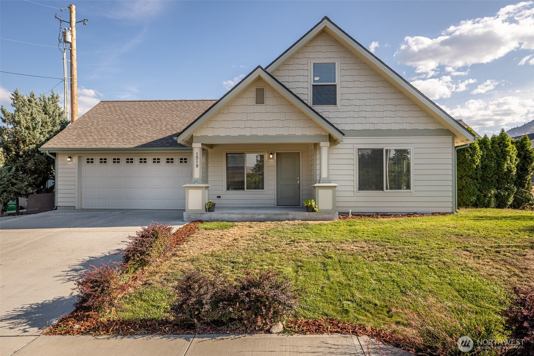 1519 Springwater Avenue, Wenatchee, WA 98801