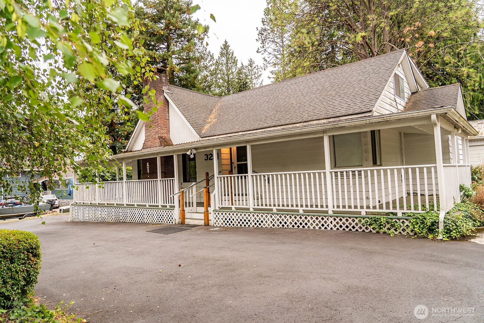 3231 Virginia Way, Longview, WA 98632