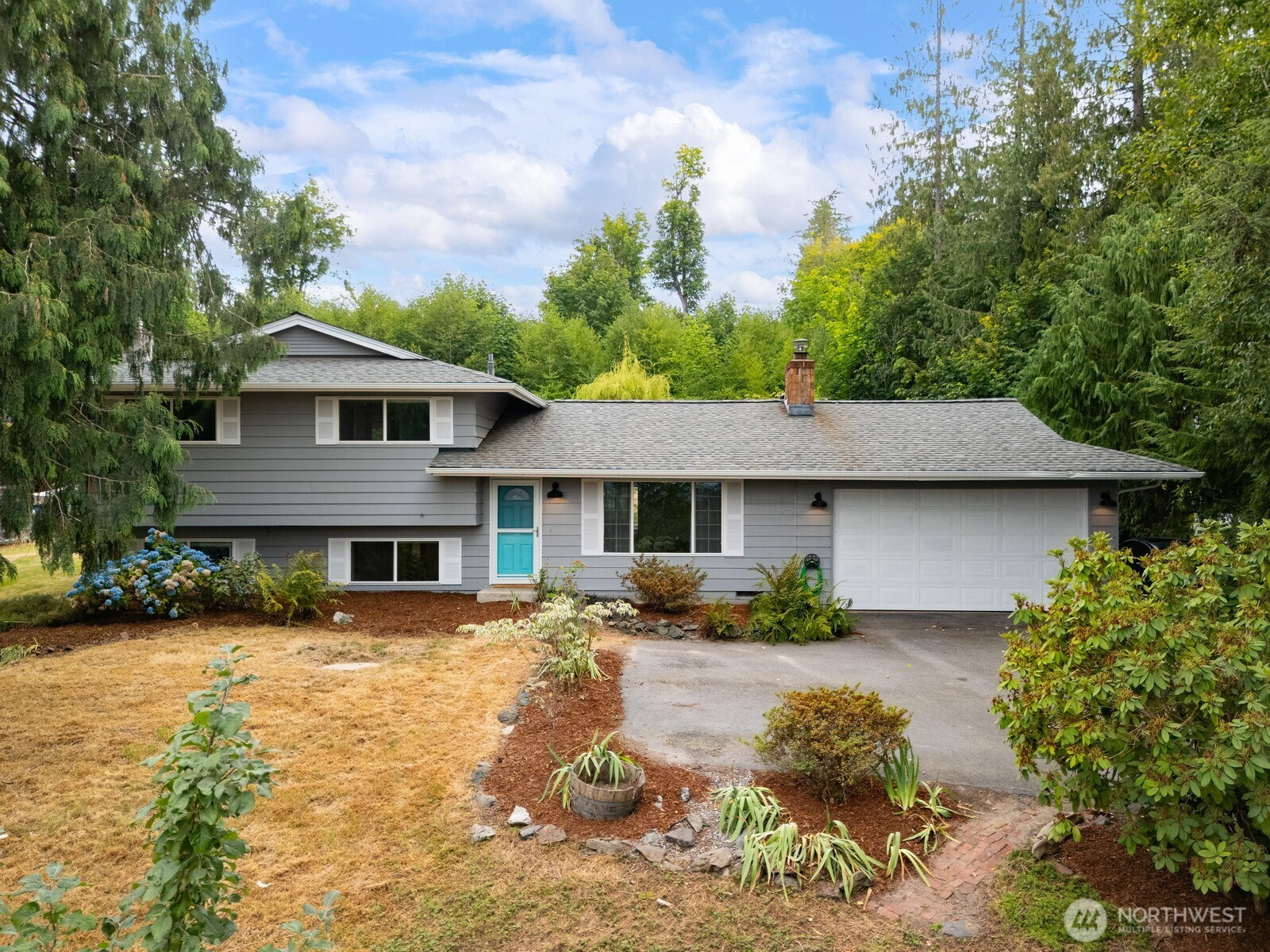 2916 E Blackburn Road, Mount Vernon, WA 98274