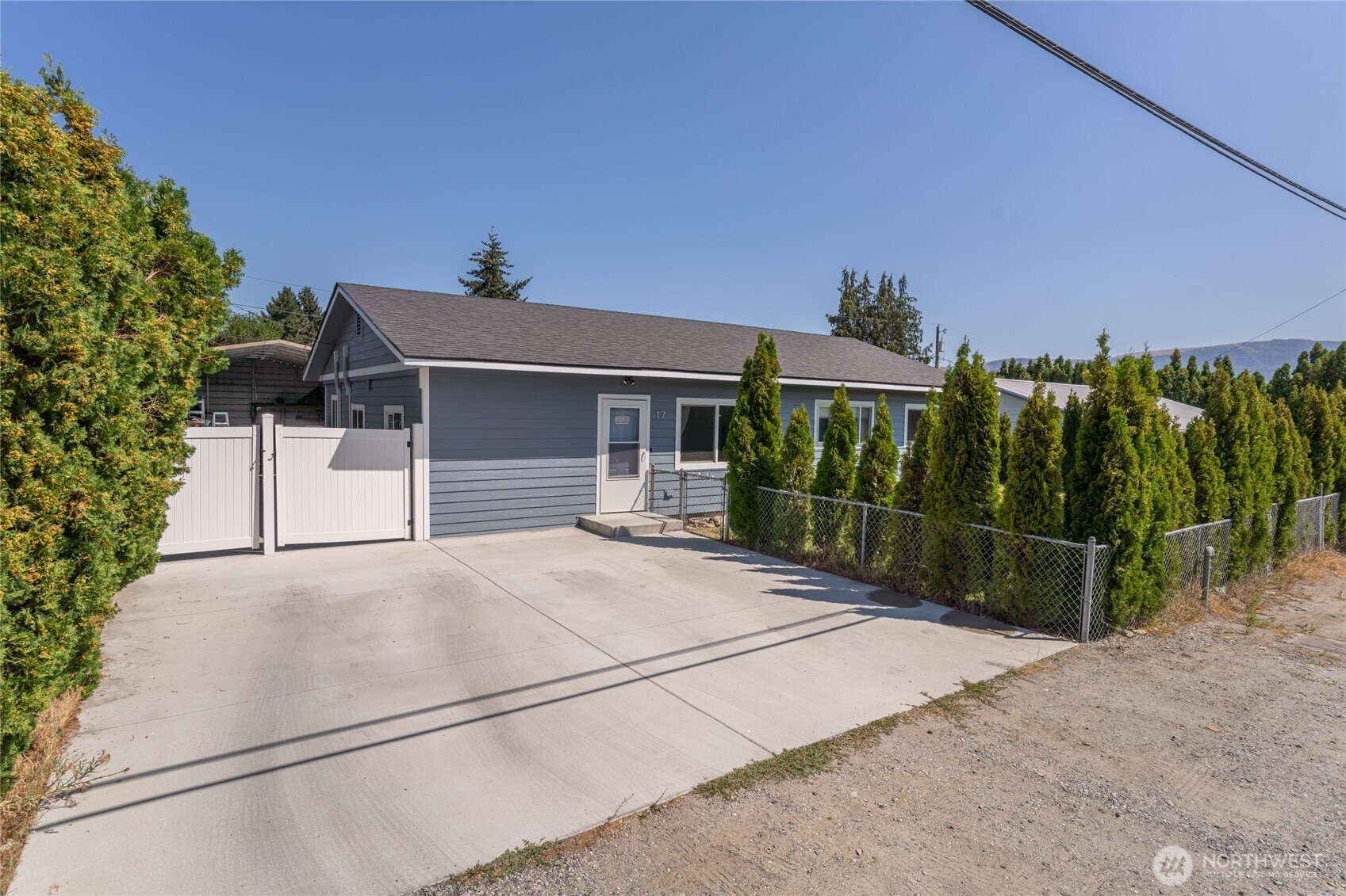 17 S Kentucky Avenue, East Wenatchee, WA 98802
