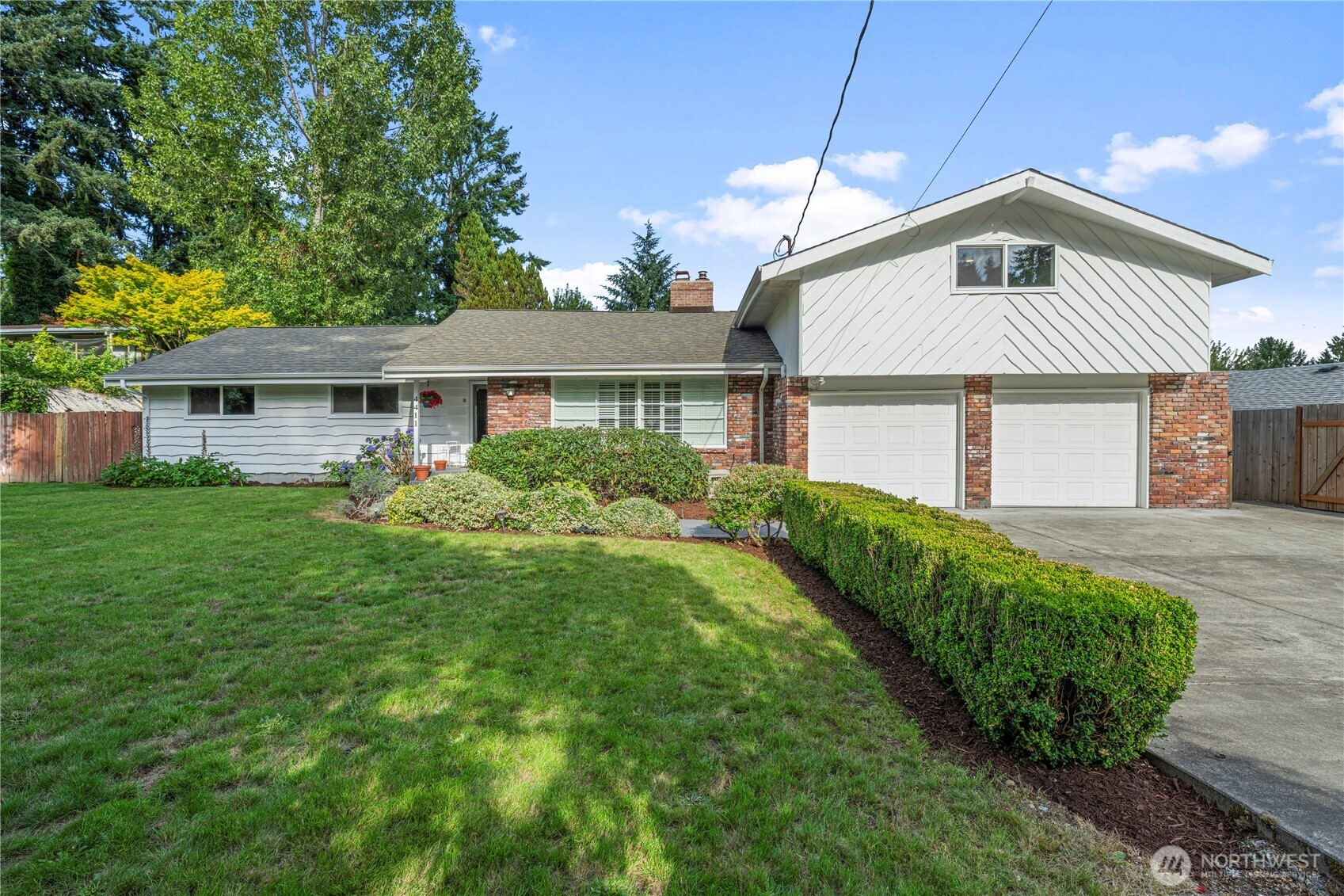 4411 Alameda Avenue W, University Place, WA 98466