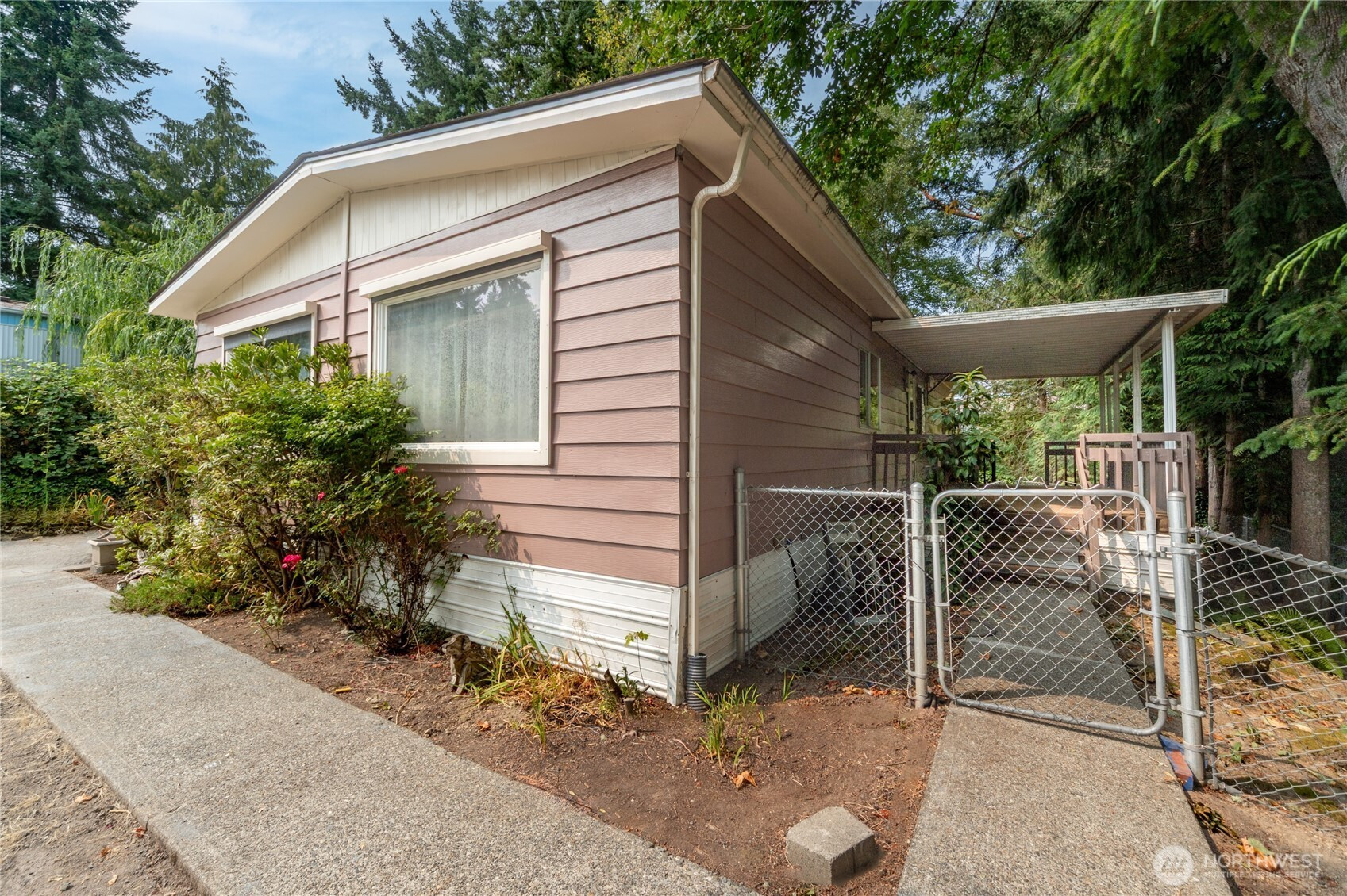 3060 NE McWilliams Road, Bremerton, WA 98311