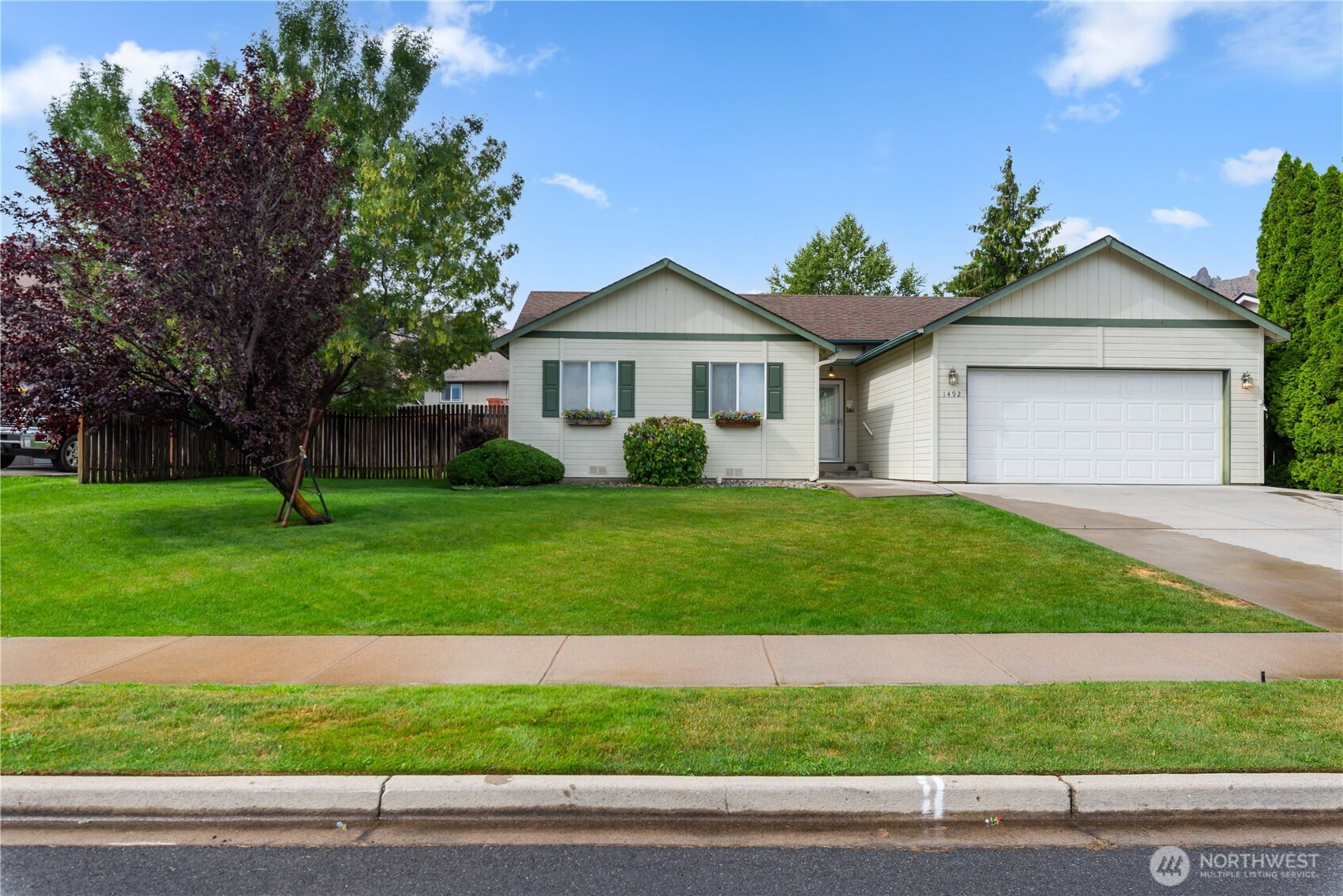 1492 Melissa Way, Wenatchee, WA 98801