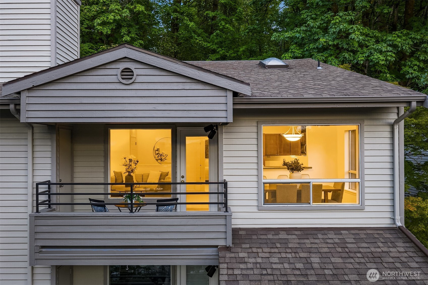 3520 Lake Washington Boulevard SE, Bellevue, WA 98006