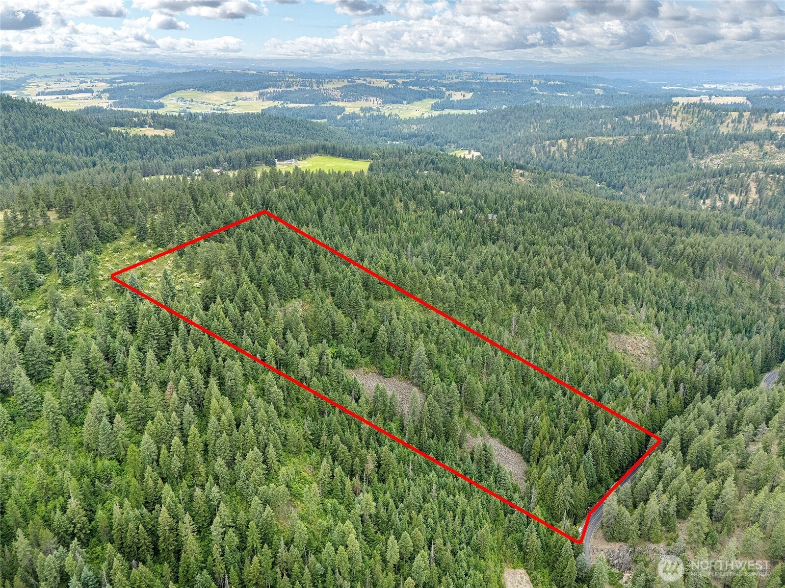 19970 N Mt Spokane Park Dr, Mead, WA 99021