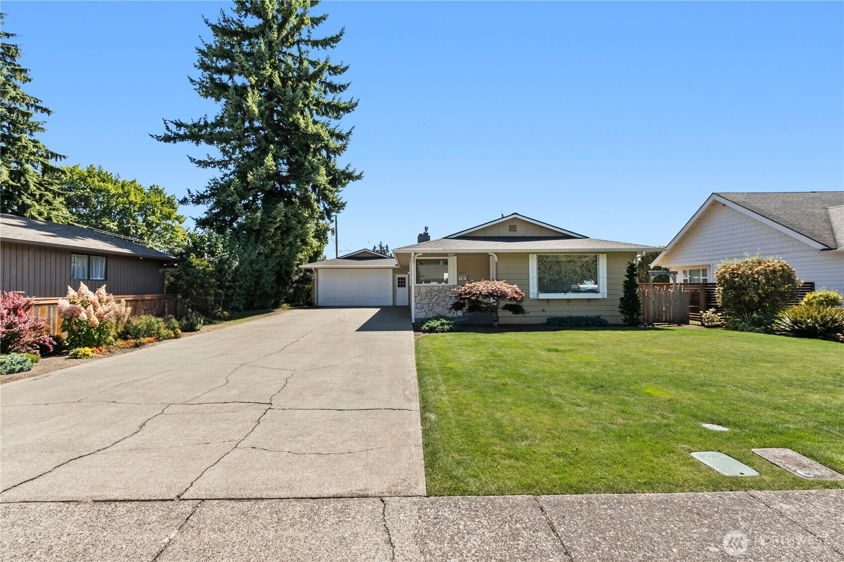 1611 E Street, Lynden, WA 98264