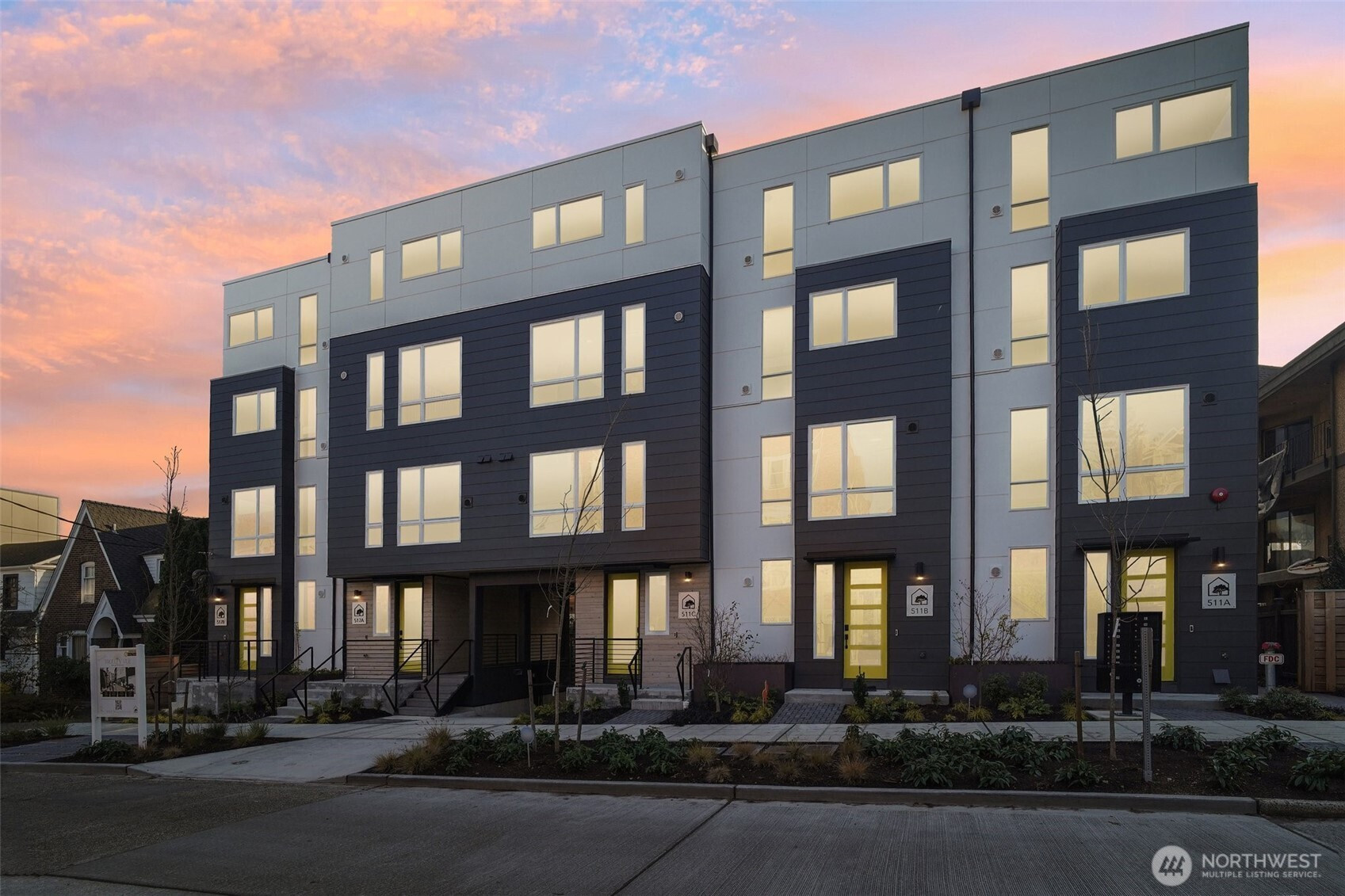 515 Howe Street, Seattle, WA 98109