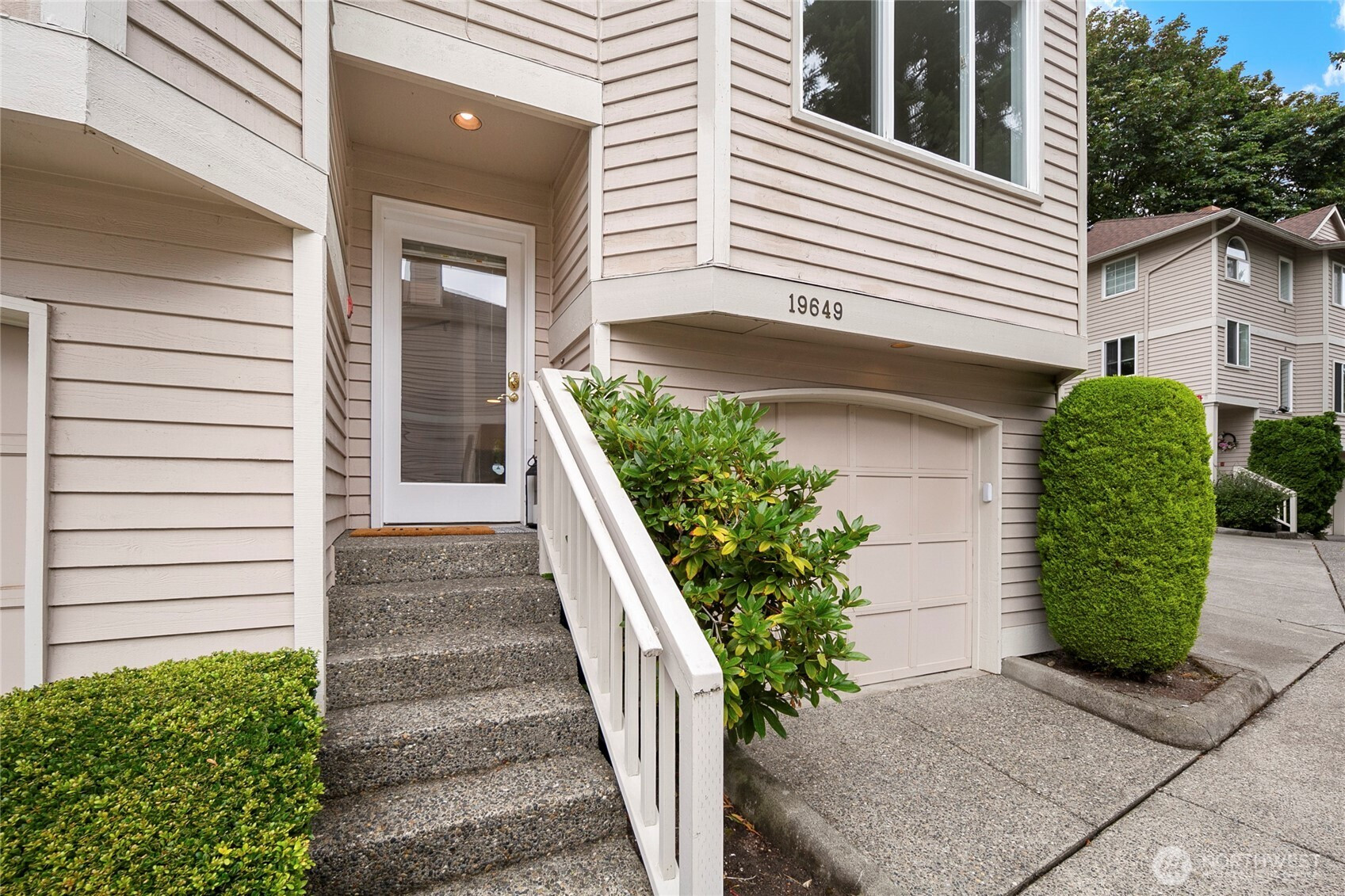 19649 15th Avenue NE, Shoreline, WA 98155