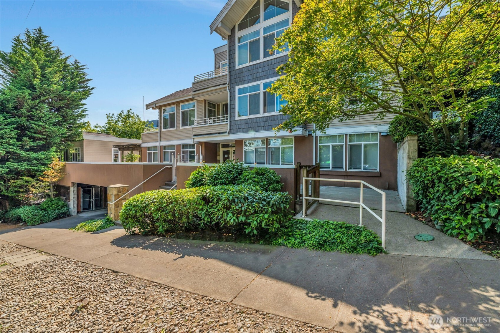 611 Highland Drive, Seattle, WA 98109
