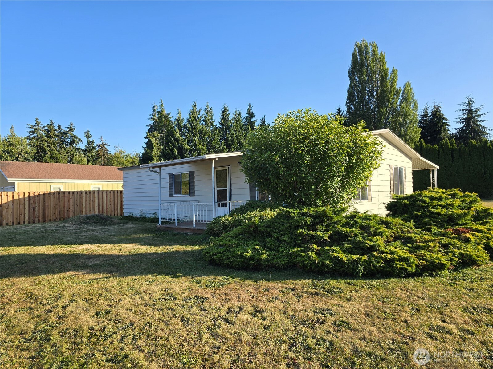 240 Serpentine Avenue, Sequim, WA 98382