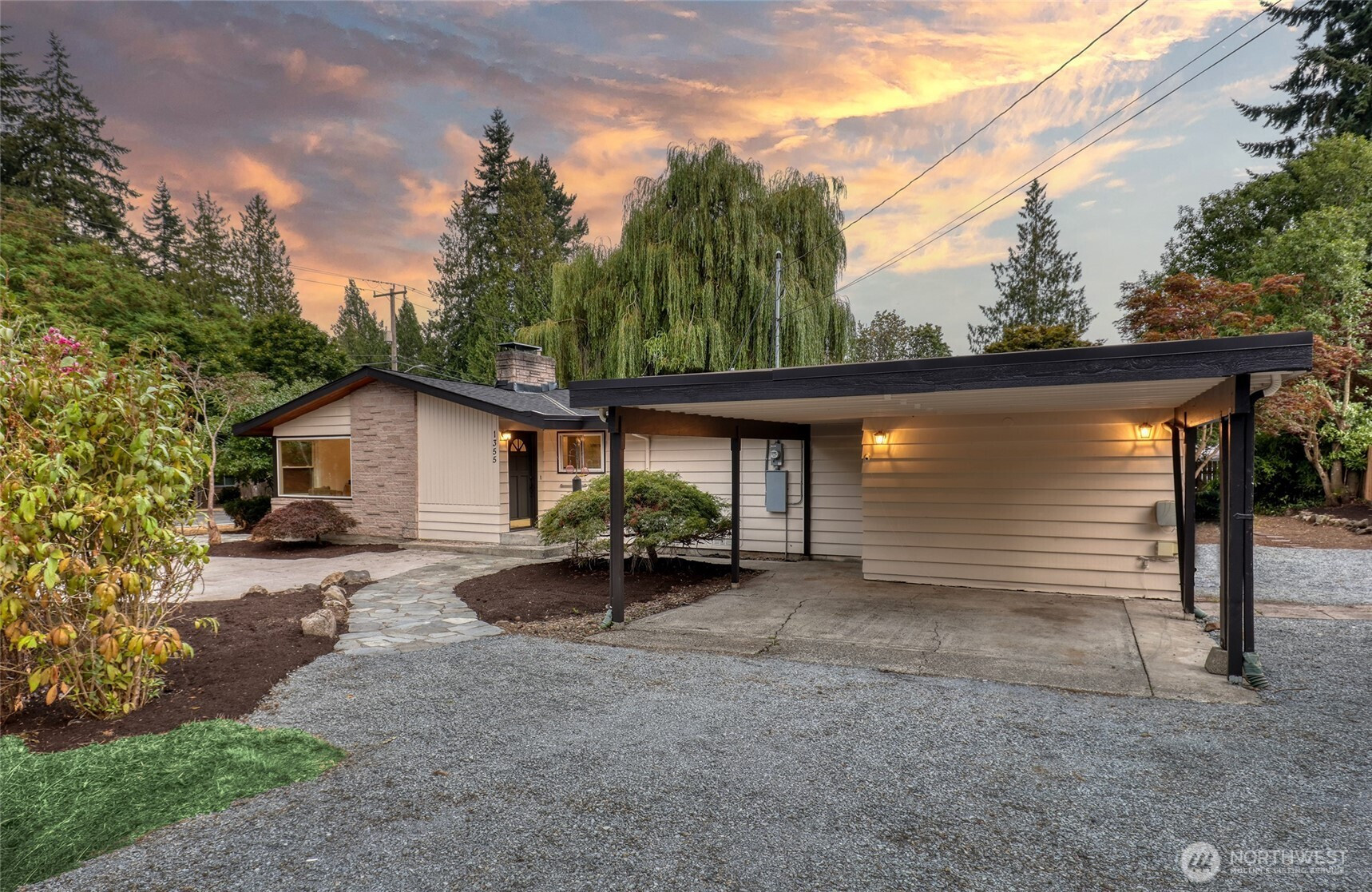 1355 N 183rd Street, Shoreline, WA 98133