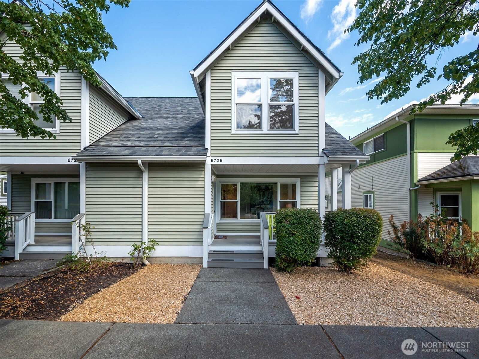 6736 29th Avenue S, Seattle, WA 98108
