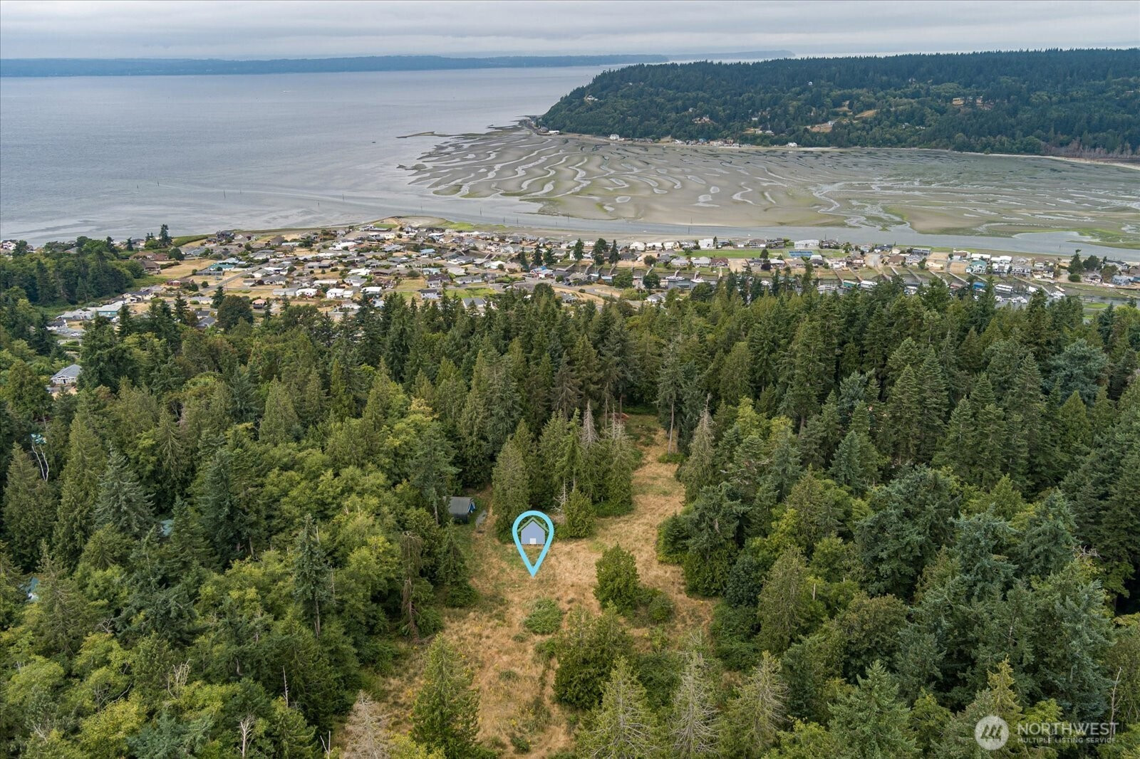 8175 Mossy Rock Road, Clinton, WA 98236