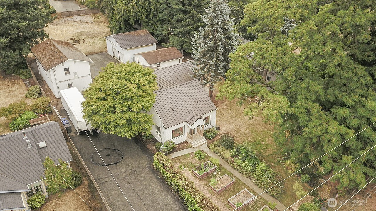 12048 10th Avenue S, Burien, WA 98168