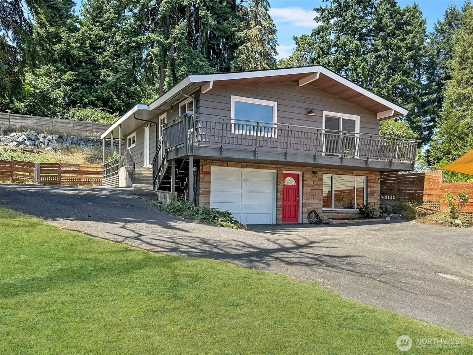 14915 58th Avenue S, Tukwila, WA 98168