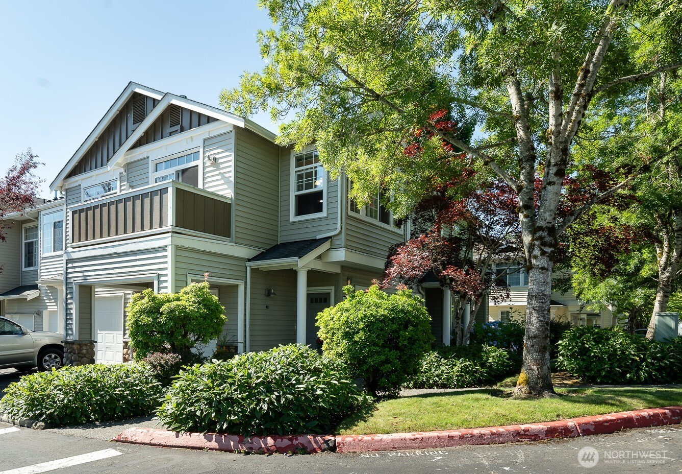 1855 Trossachs Boulevard SE, Sammamish, WA 98075
