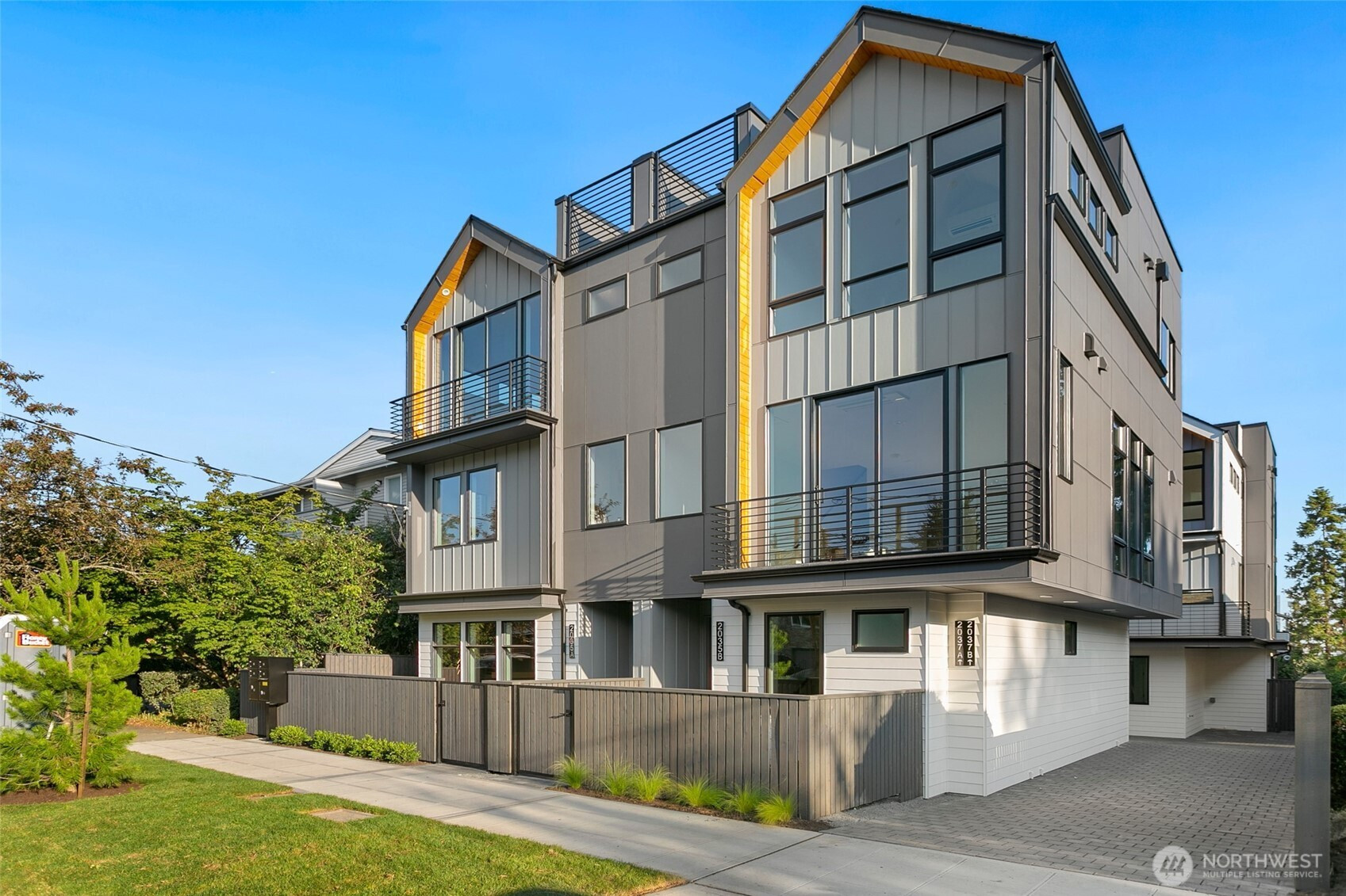 2035 NW 61st Street, Seattle, WA 98107