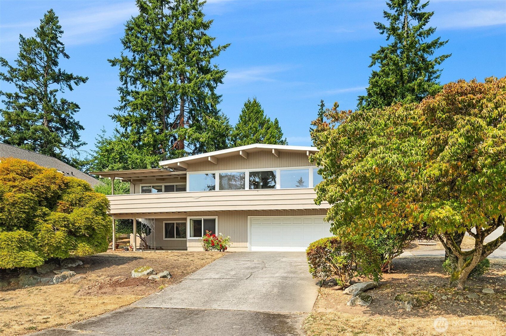12456 SE 26th Place, Bellevue, WA 98005