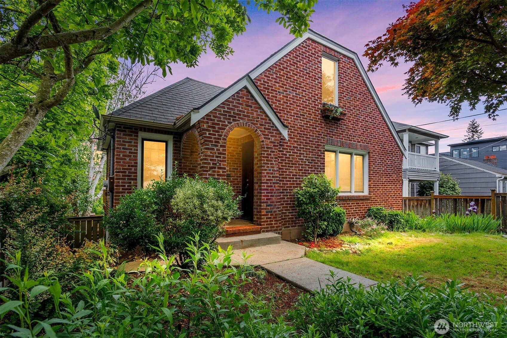6026 35th Avenue NE, Seattle, WA 98115